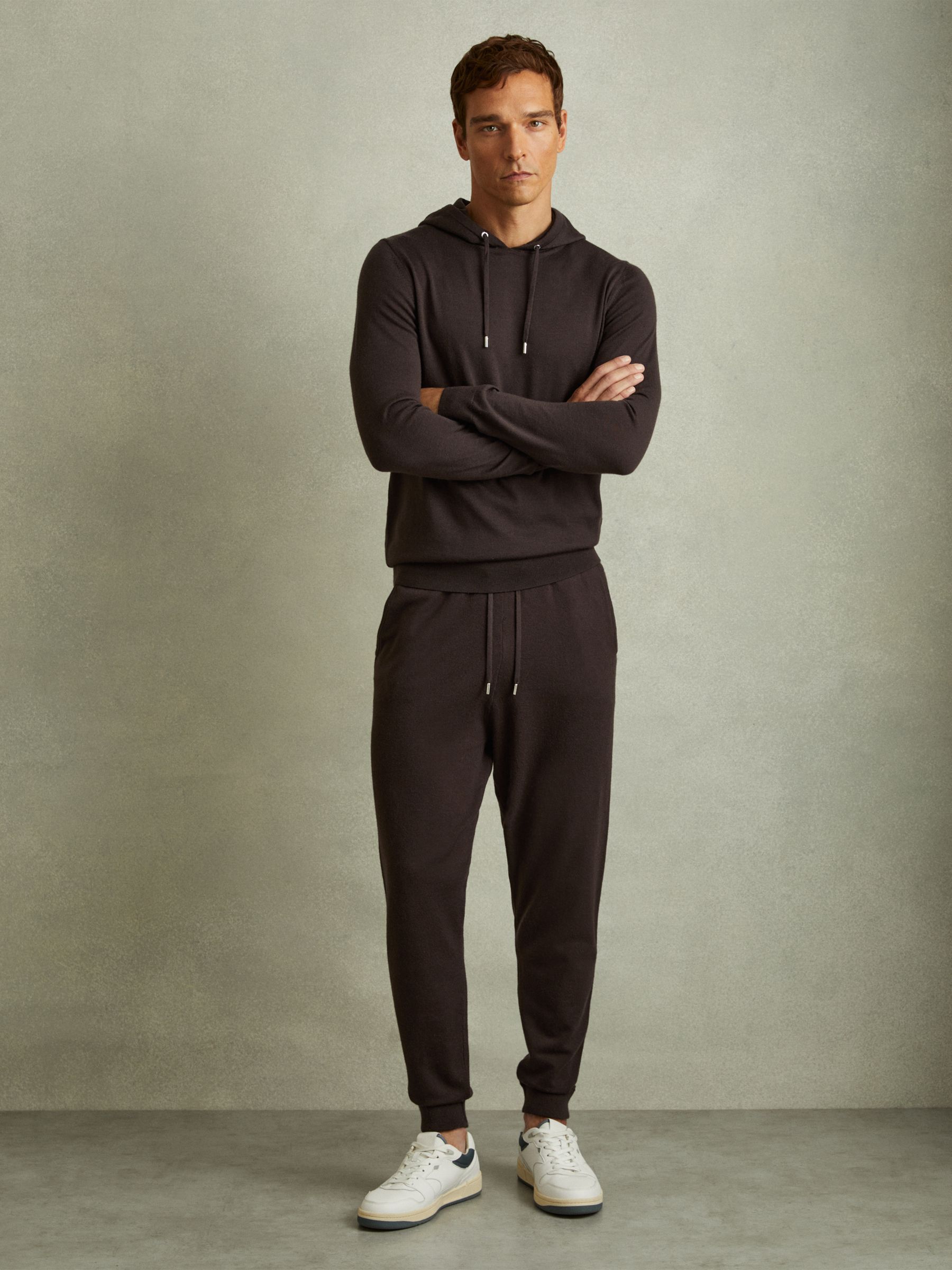 Merino Wool Blend Drawstring Joggers in Coco Brown