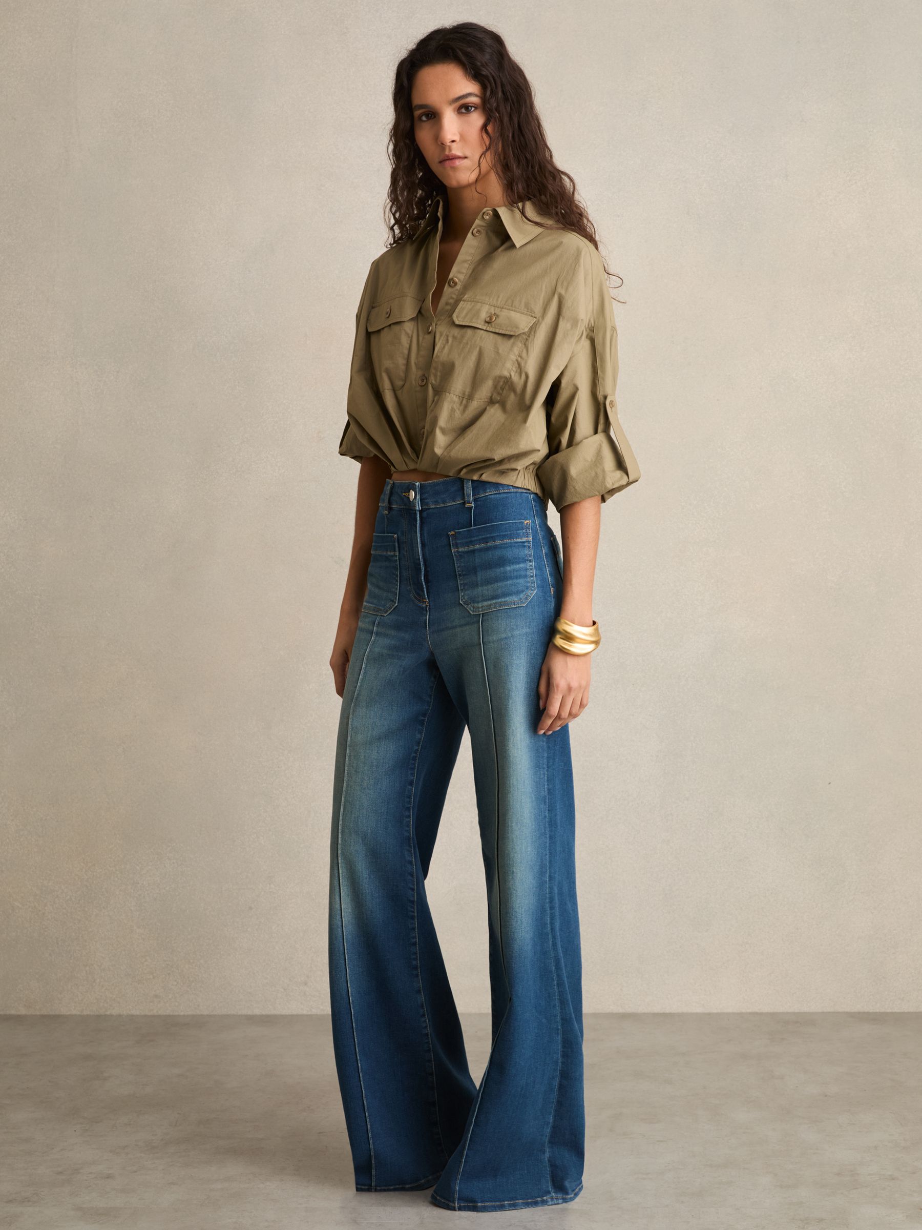 Pleat-Hem Cropped Shirt in Khaki