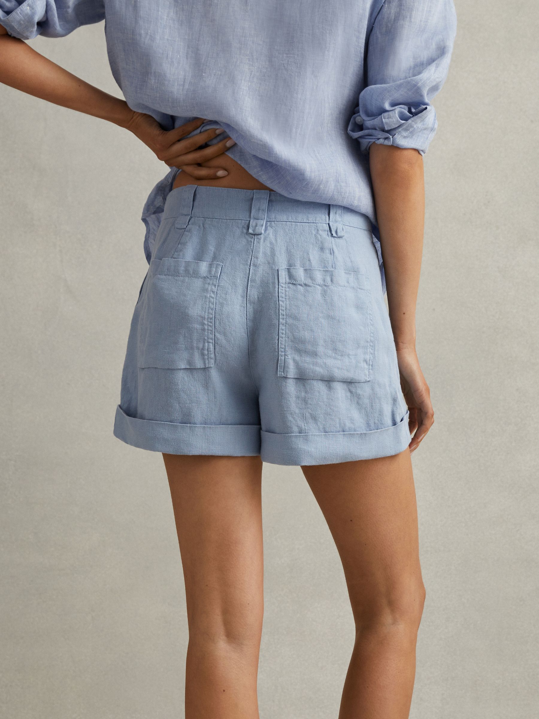 Linen Garment Dyed Shorts in Dusty Blue