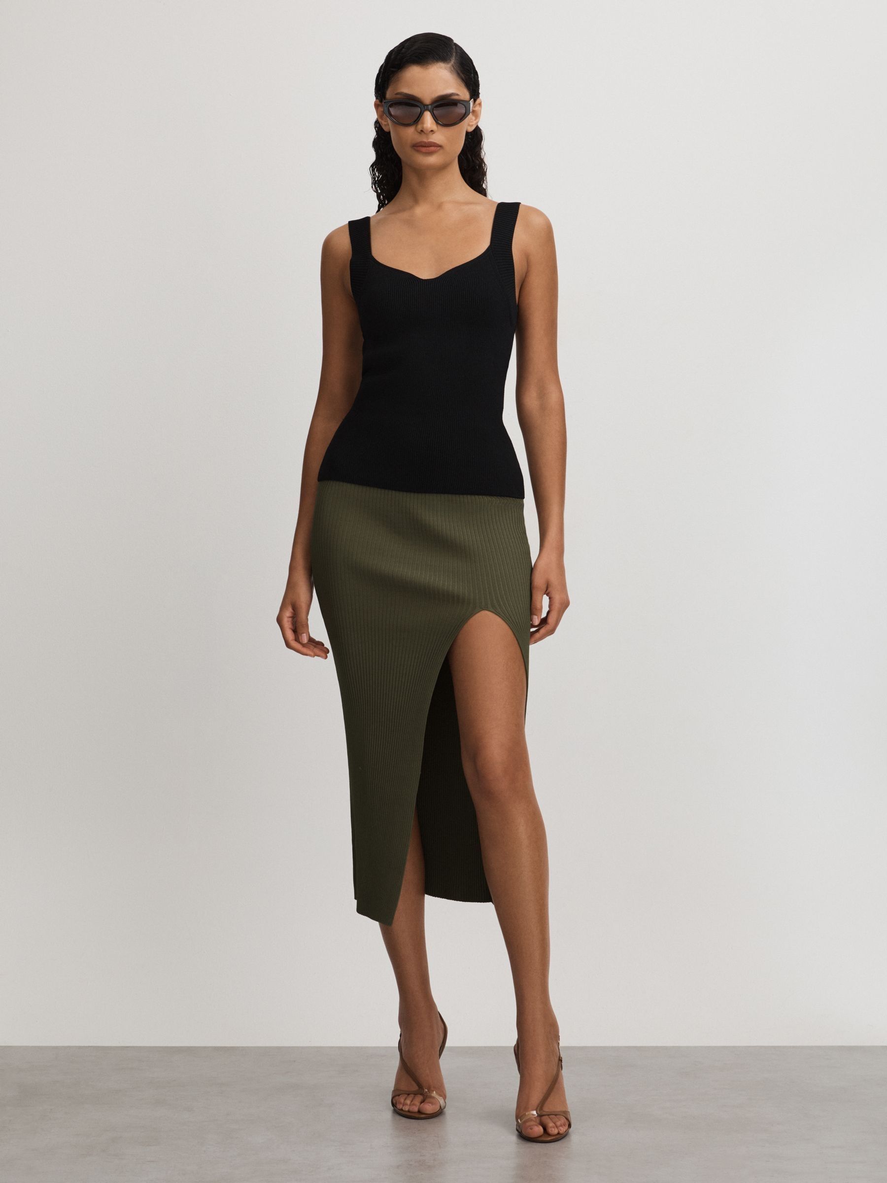 Good American Ribbed Midi Skirt in Black