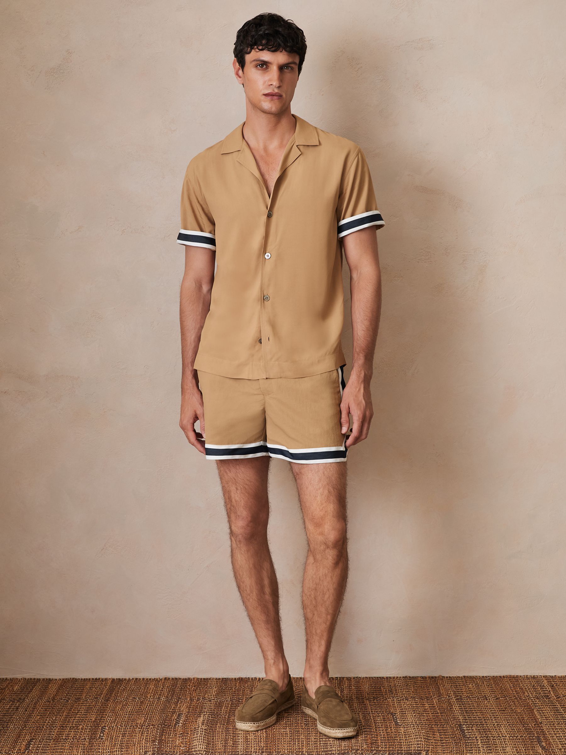 Reiss | Ché Stripe-Cuff Shirt in Camel