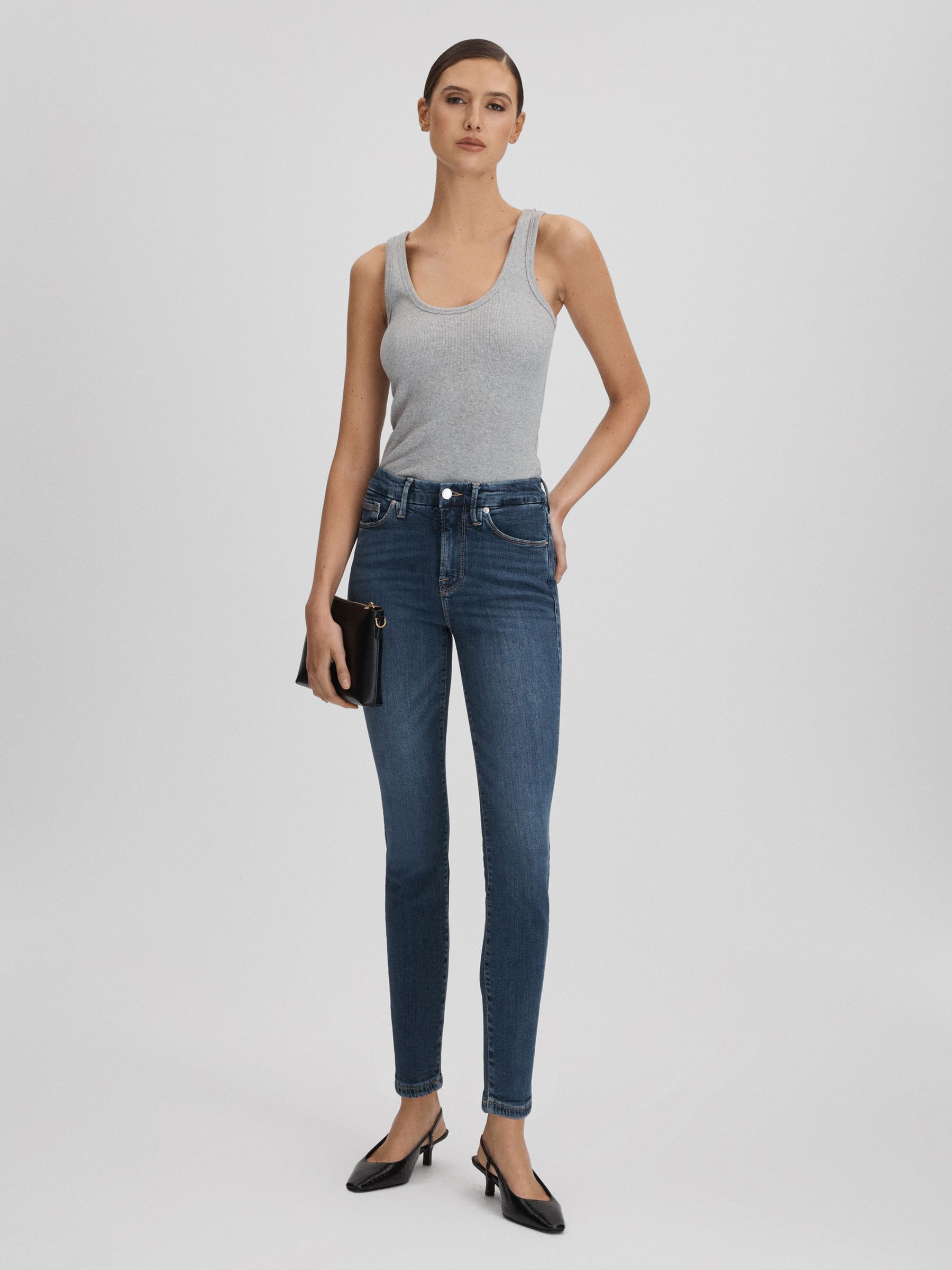 Good American Cropped Skinny Jeans in Blue
