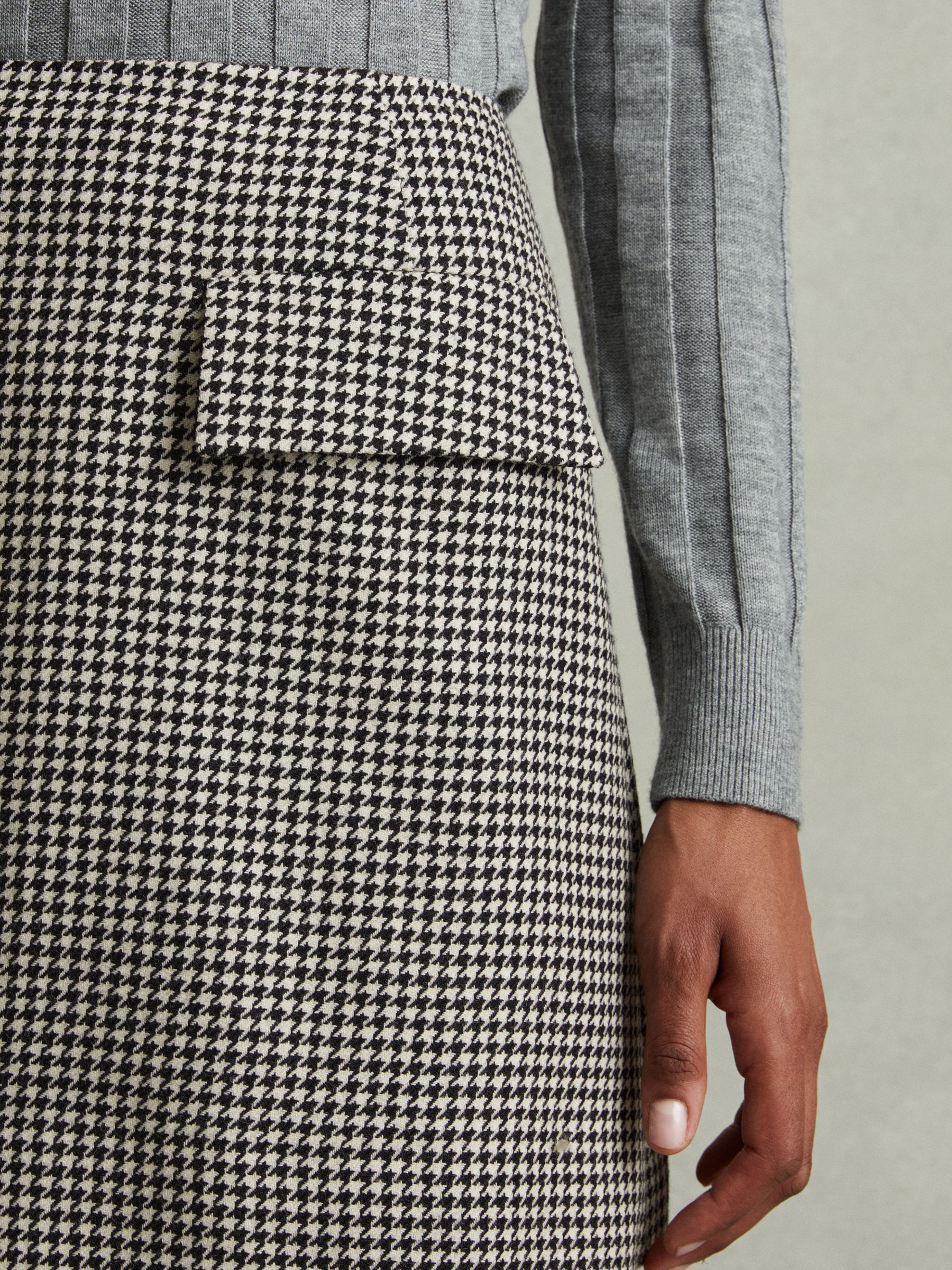 Minnie Black/White Wool Dogtooth Mini Skirt