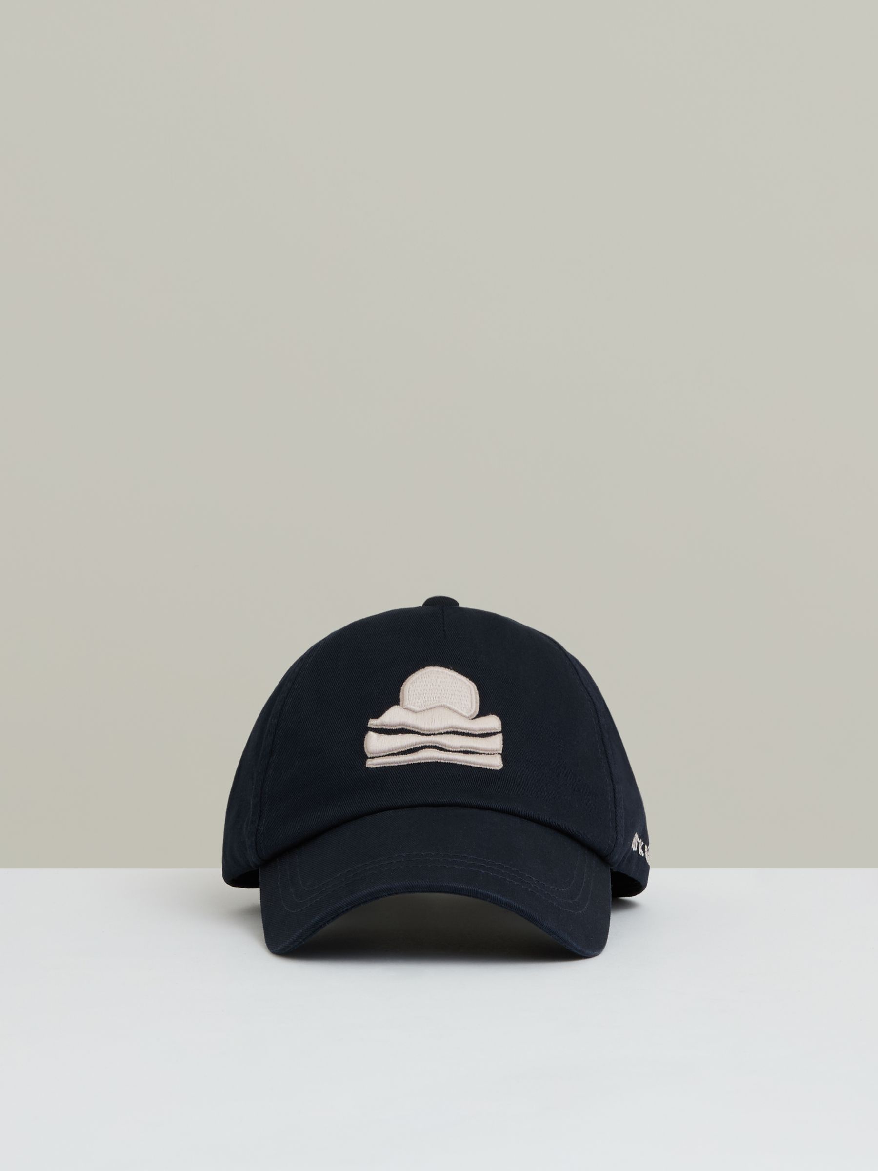 Sunset-Embroidered Cap in Navy