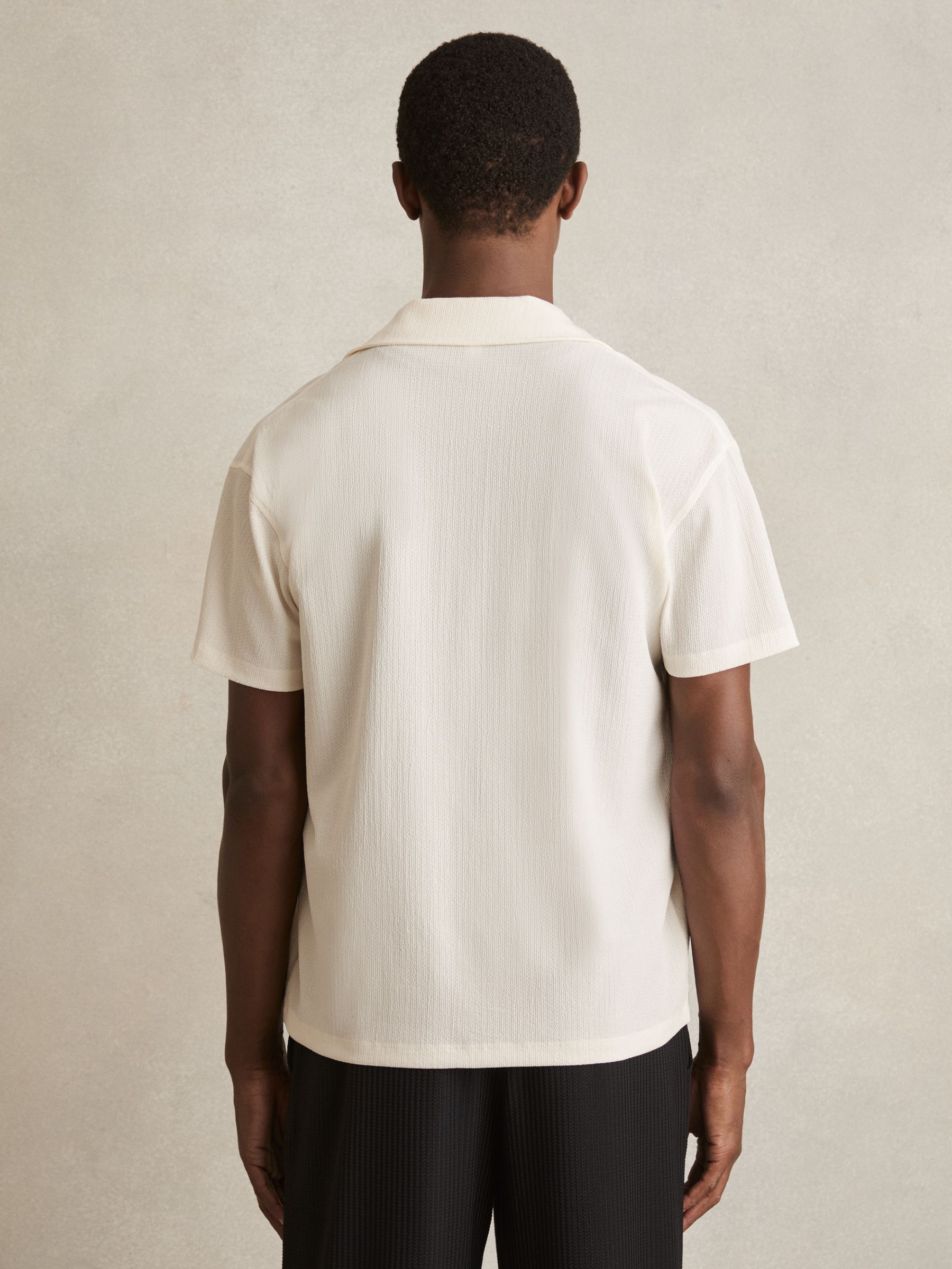 Graphic Print Cuban-Collar Shirt in White