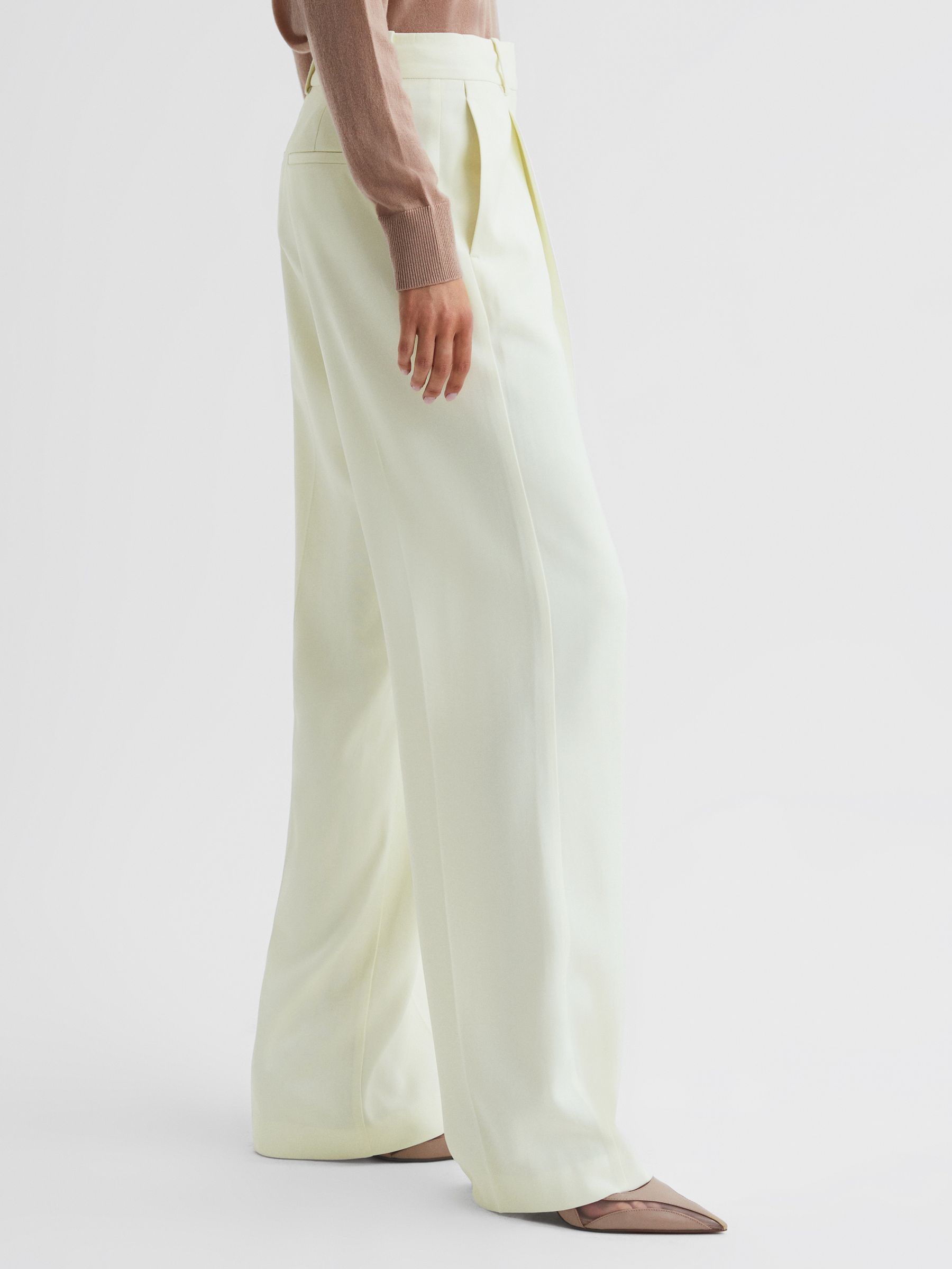 Mid Rise Wide Leg Trousers in Pale Yellow