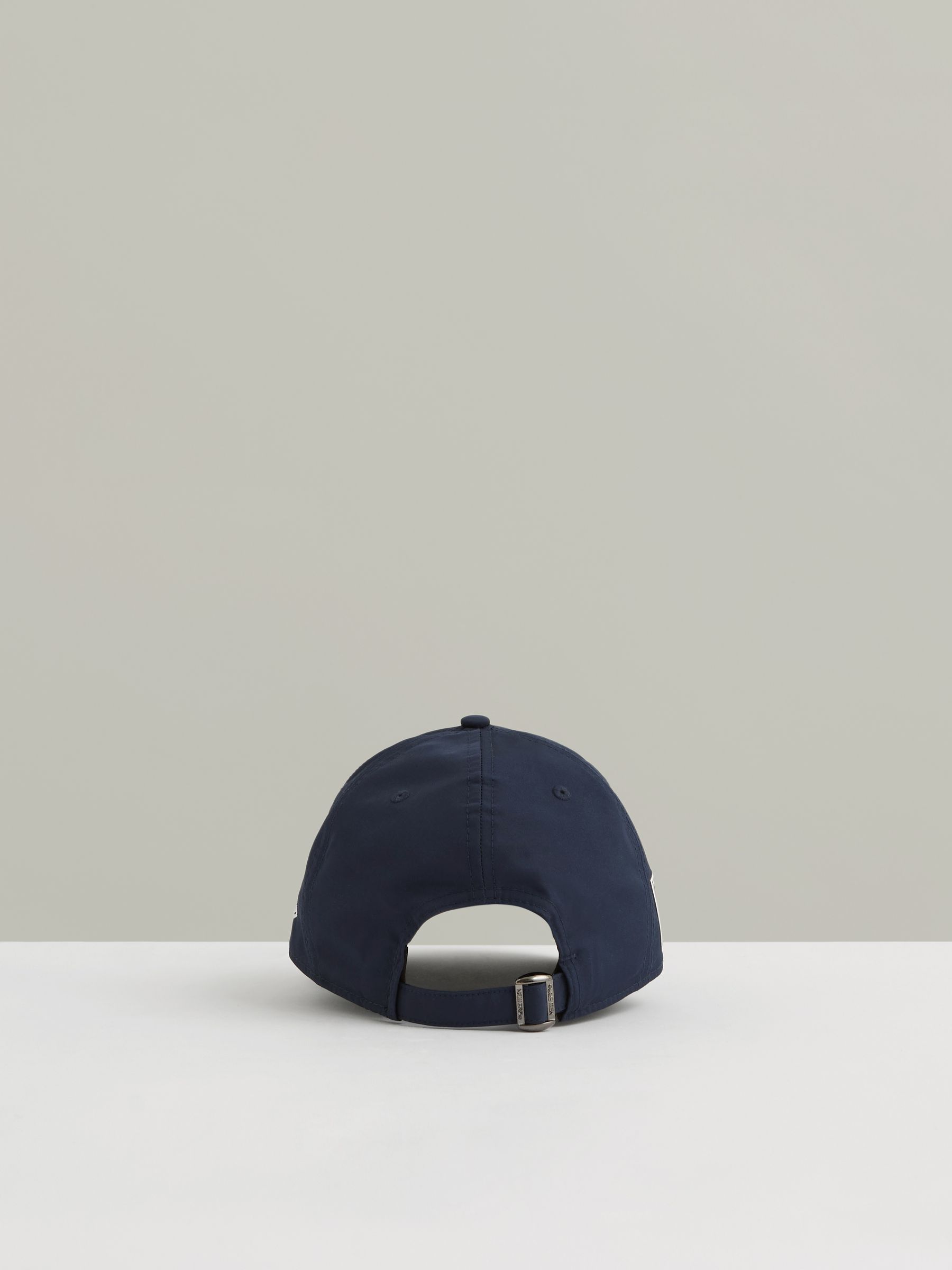 McLaren F1 Team Speedmark Logo Cap Unisex Fit in Navy