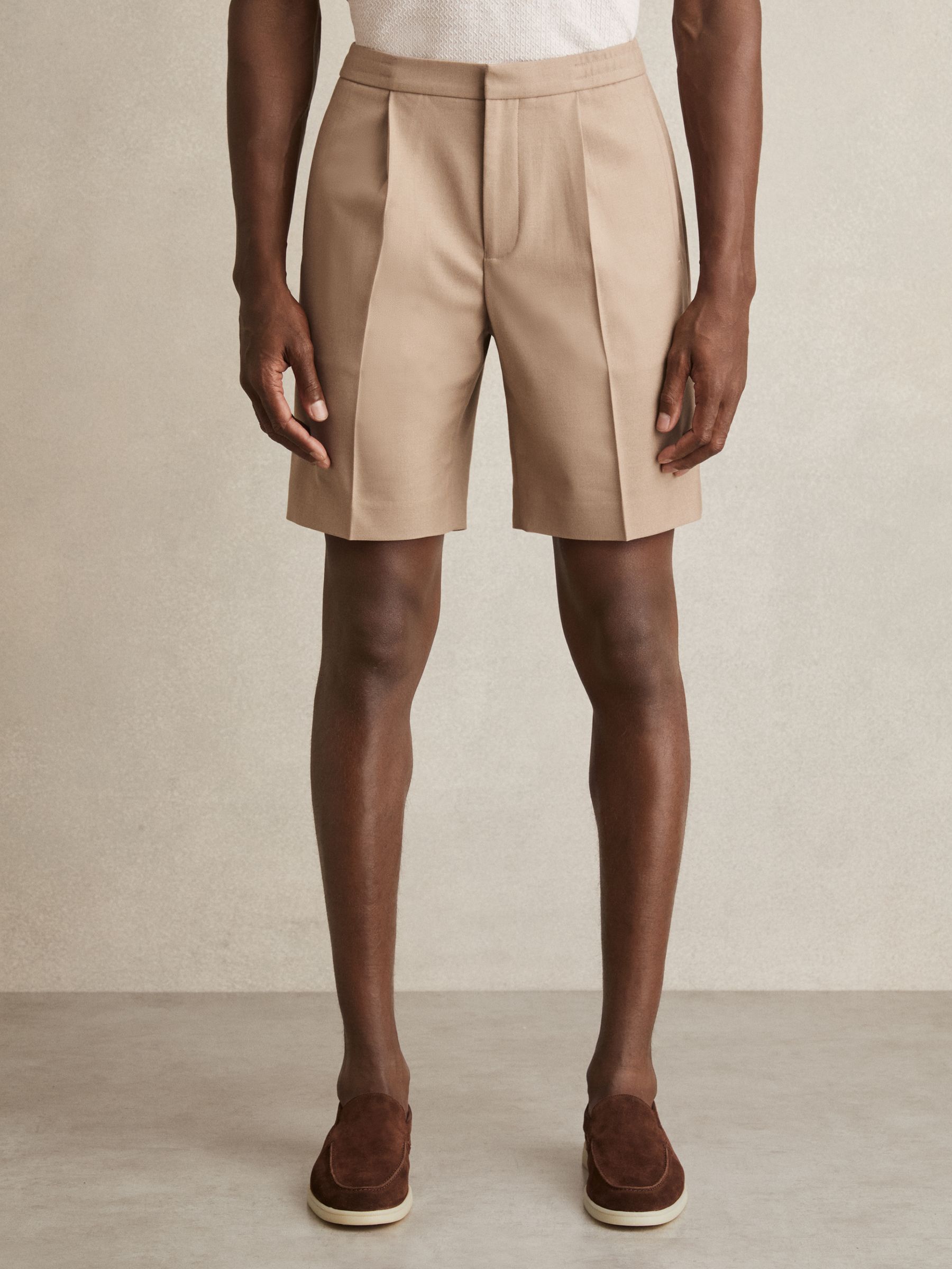 Relaxed Drawstring Shorts in Soft Camel
