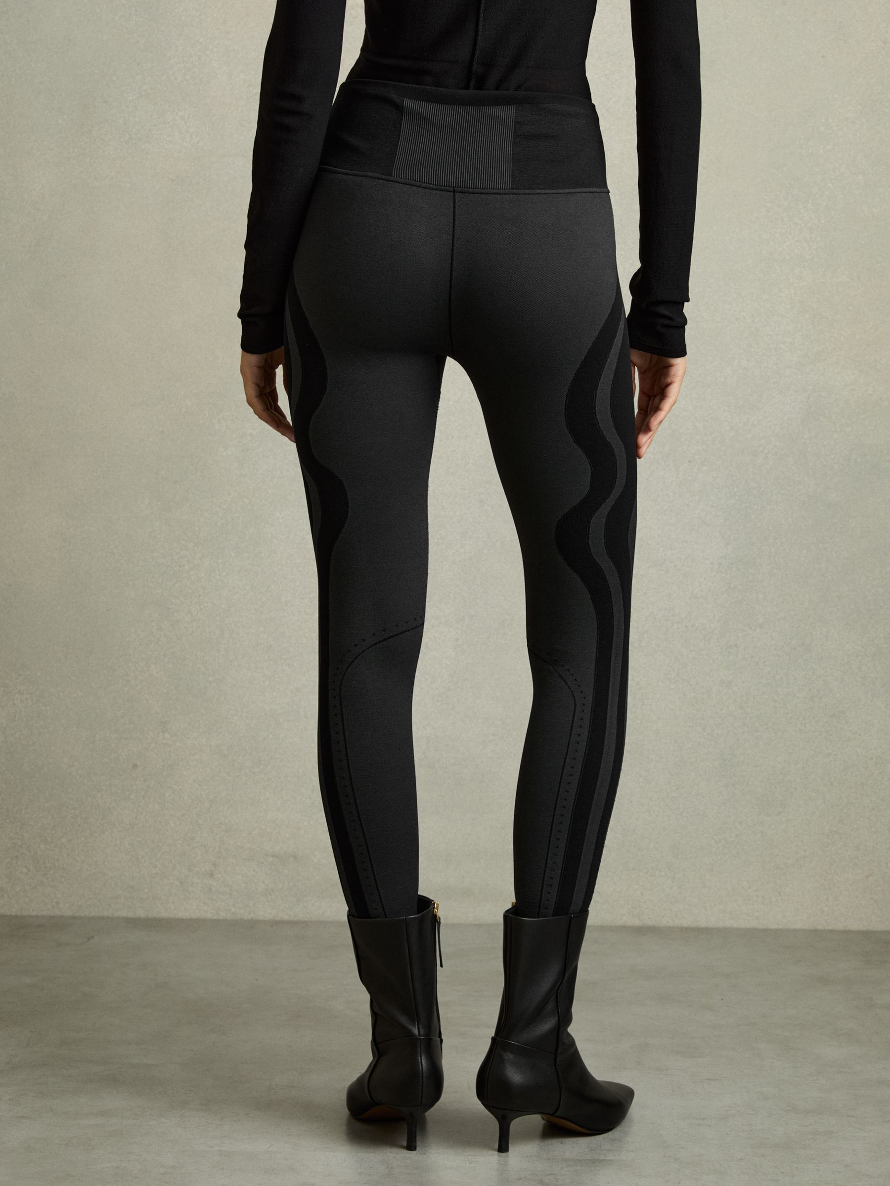 Wave-Stripe High-Rise Leggings in Black