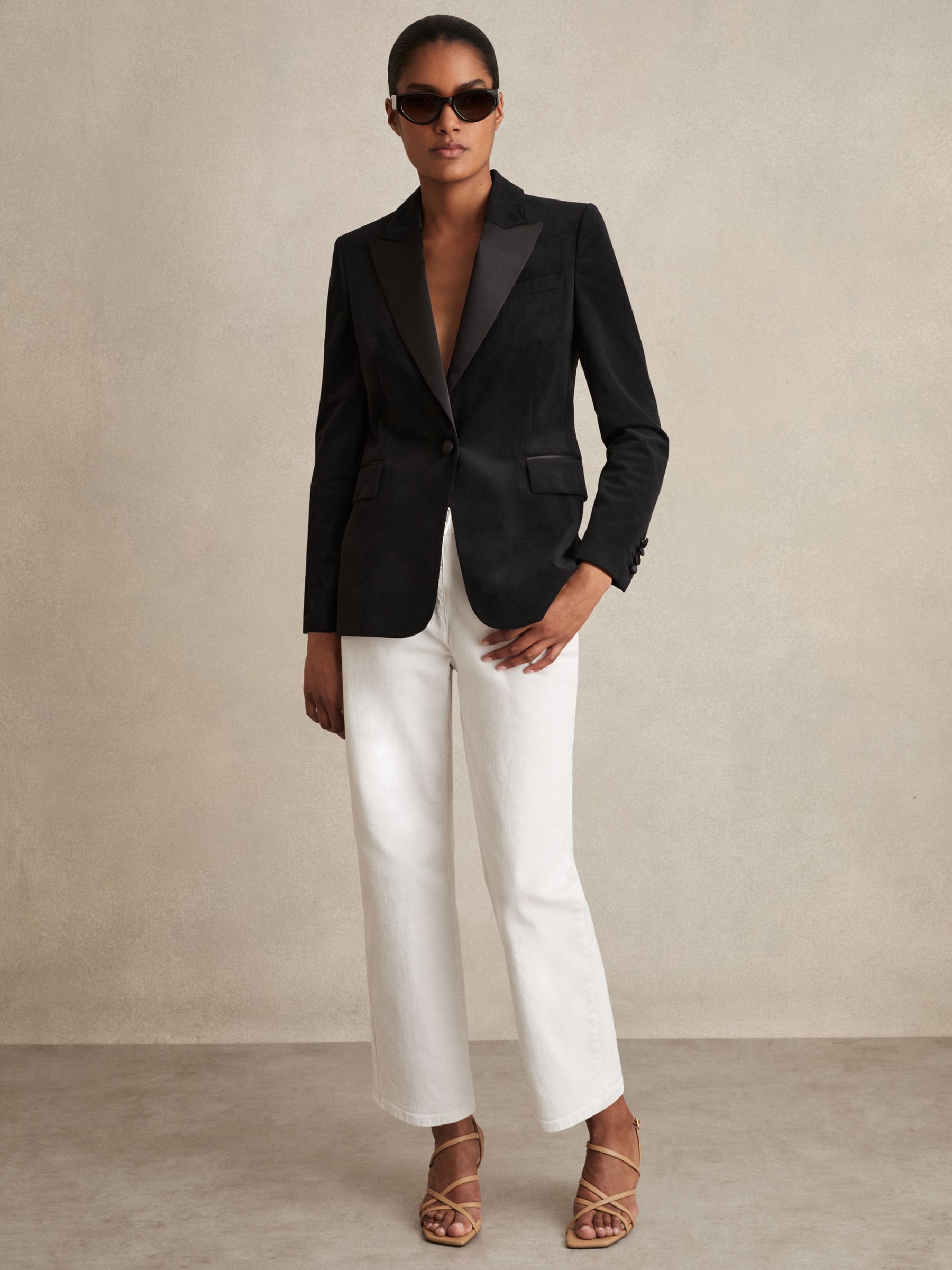 Velvet Single-Breasted Blazer in Black