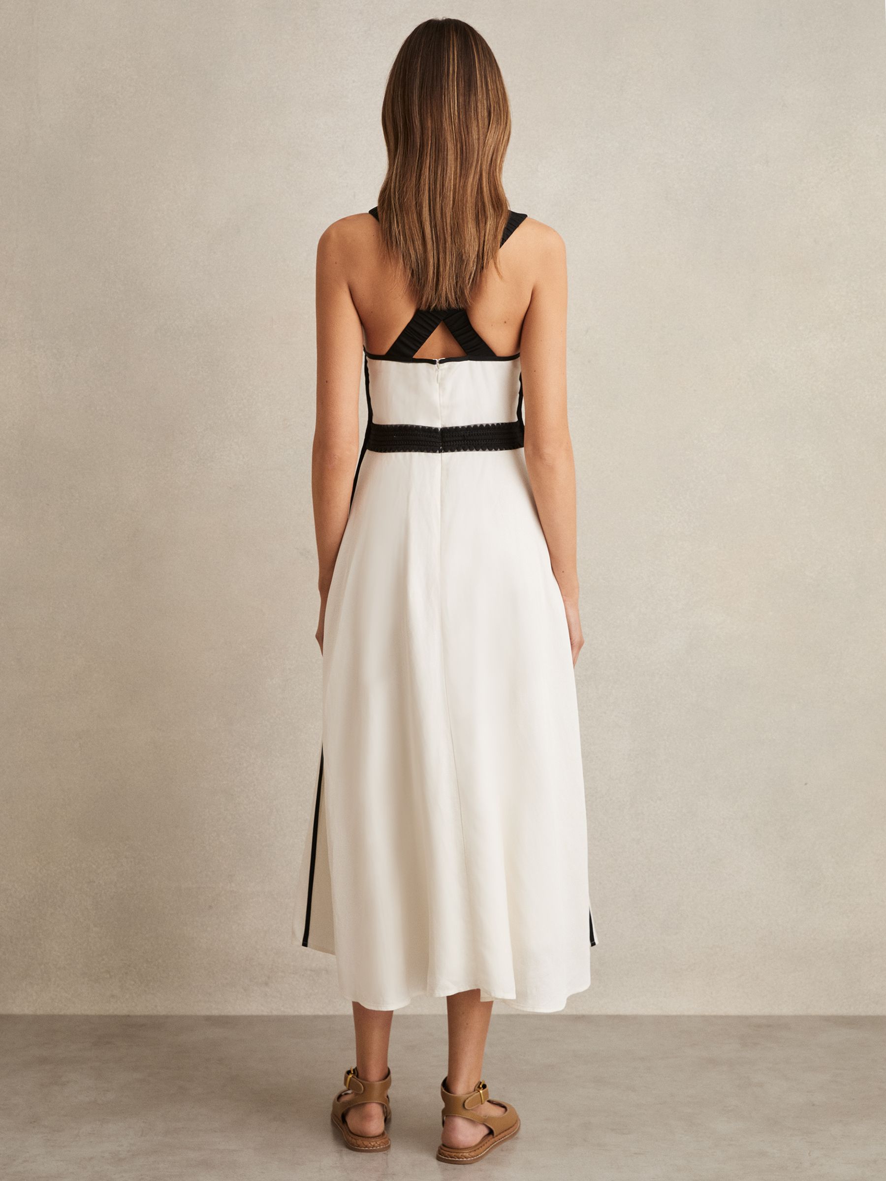 Contrast-Trim Flared Midi Dress With Linen in Ivory/Black
