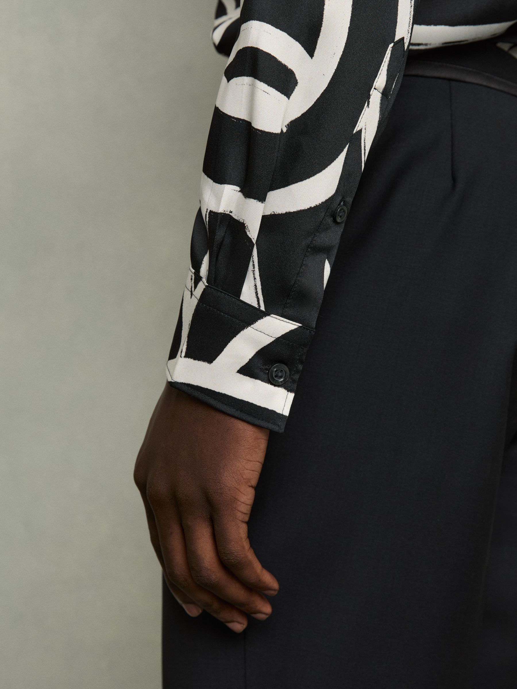 Abstract Painted Print Shirt in Black/White