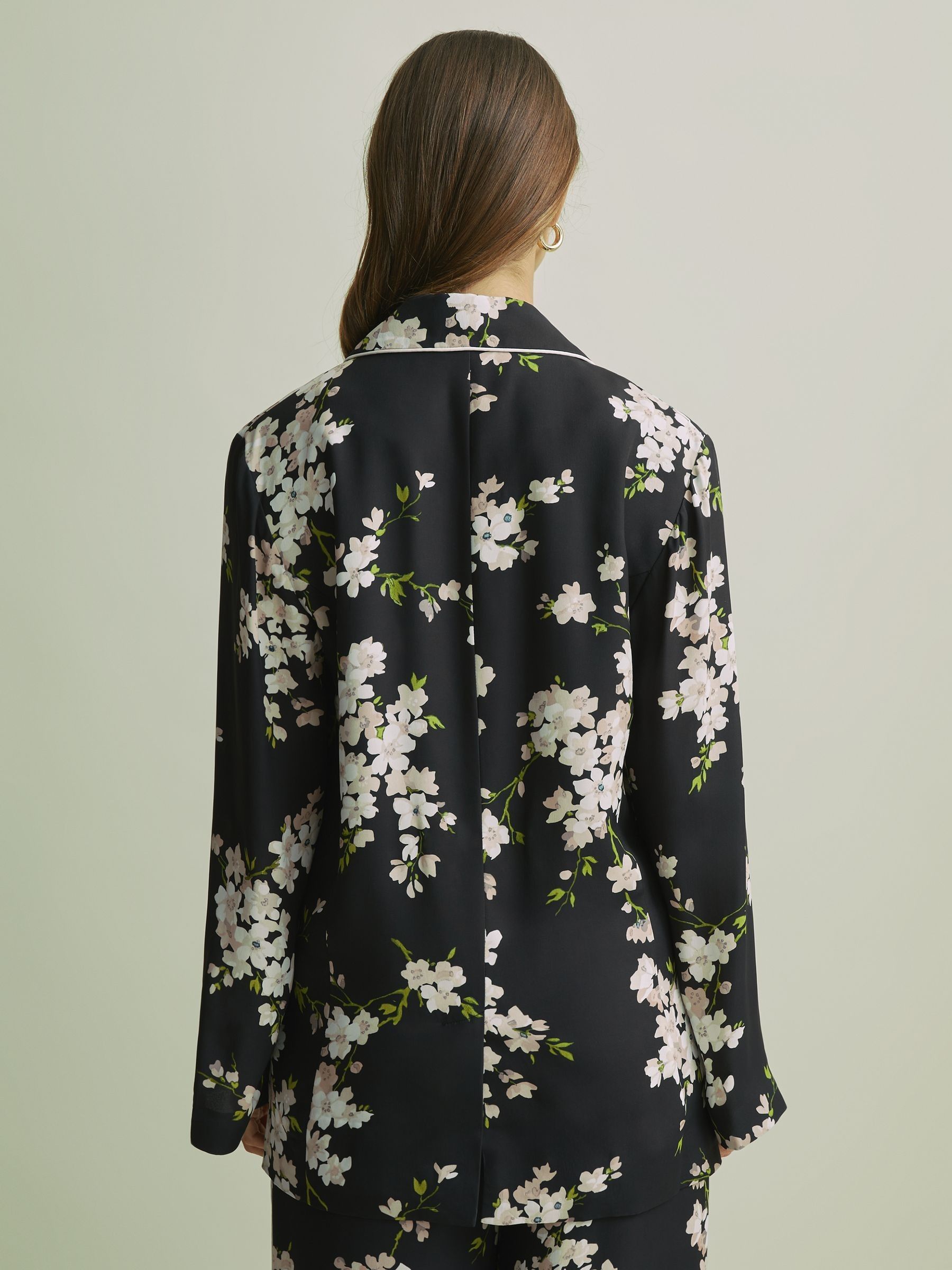 Florere Relaxed Double Breasted Black Blazer in Black