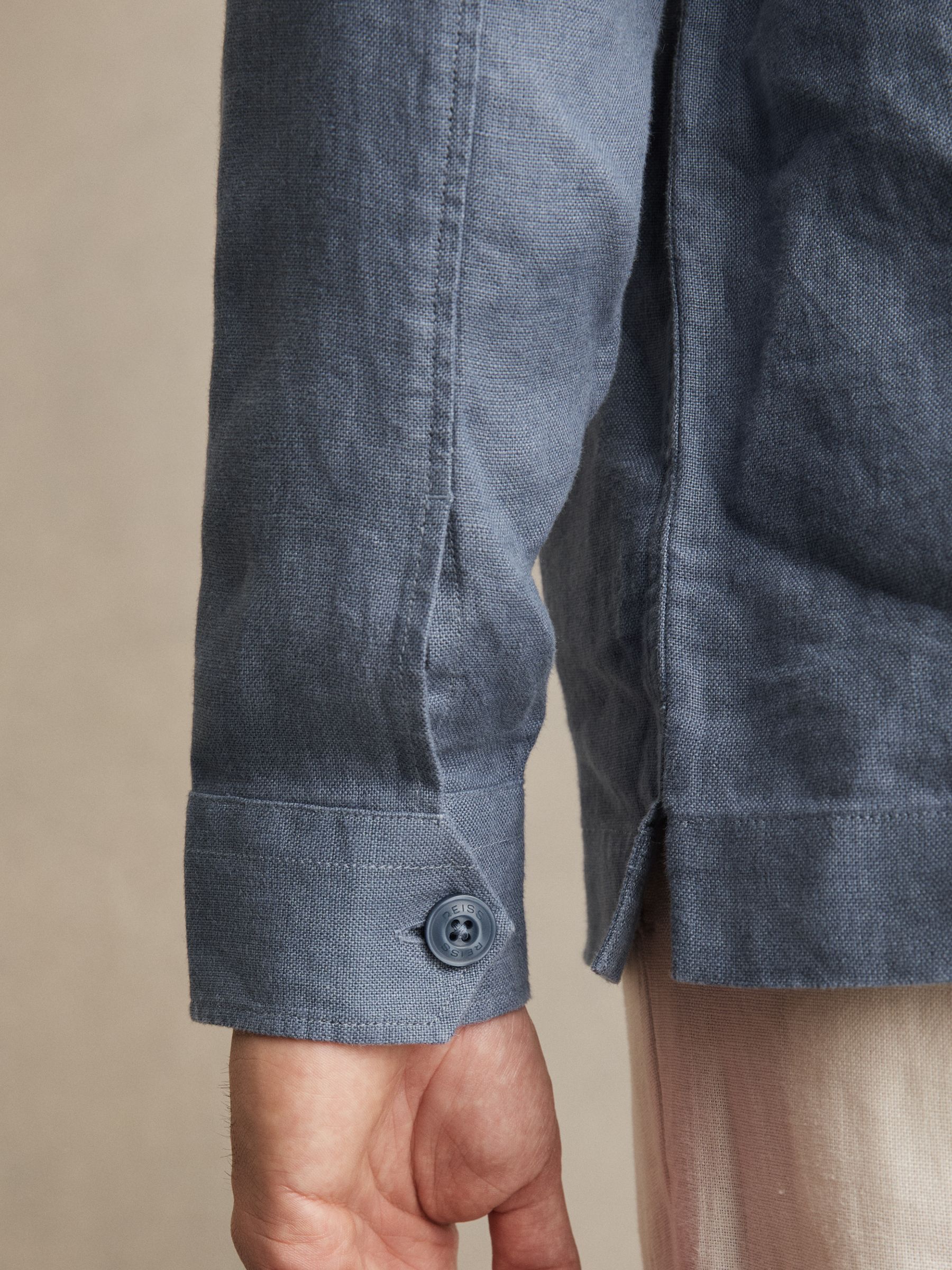 Linen Twin-Pocket Overshirt in Airforce Blue
