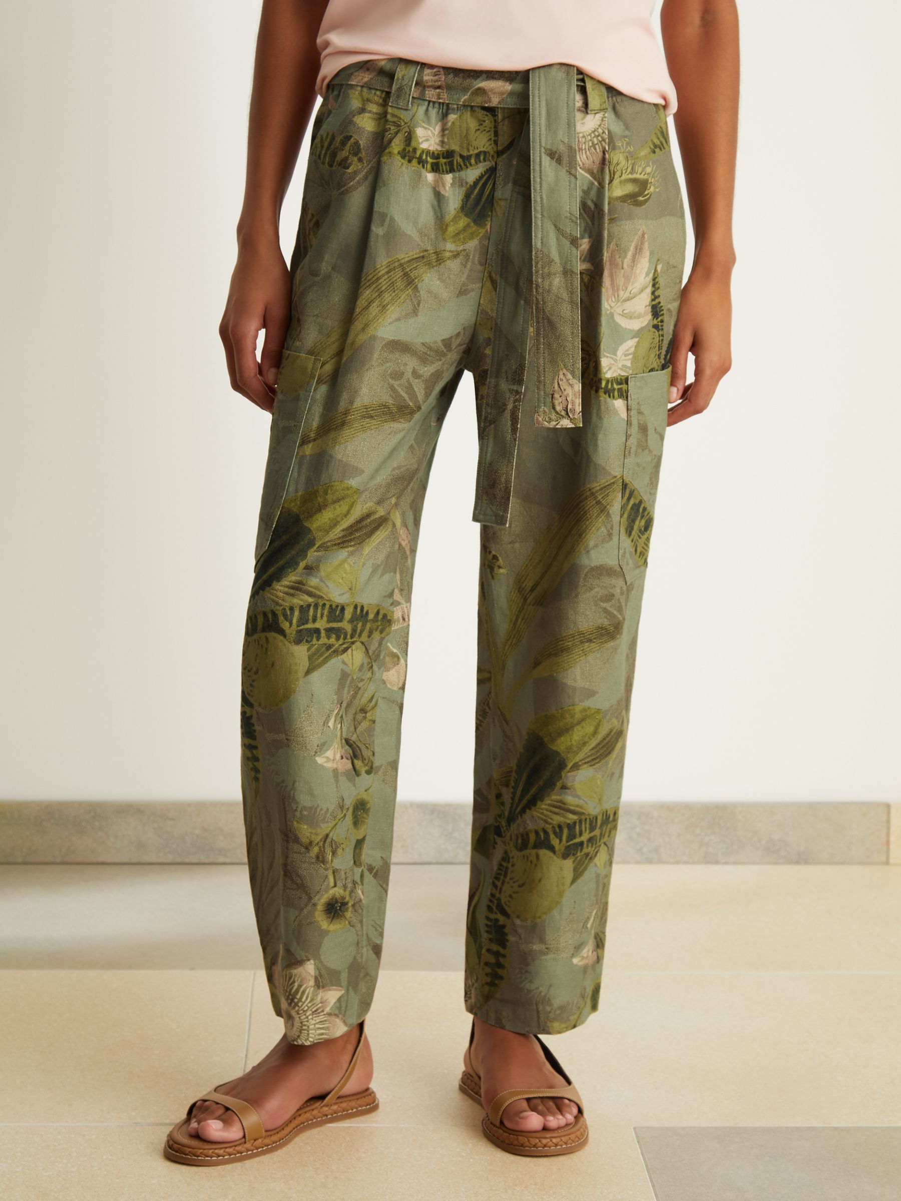 Reiss | NYBG Linen Floral Tapered Trousers in Khaki