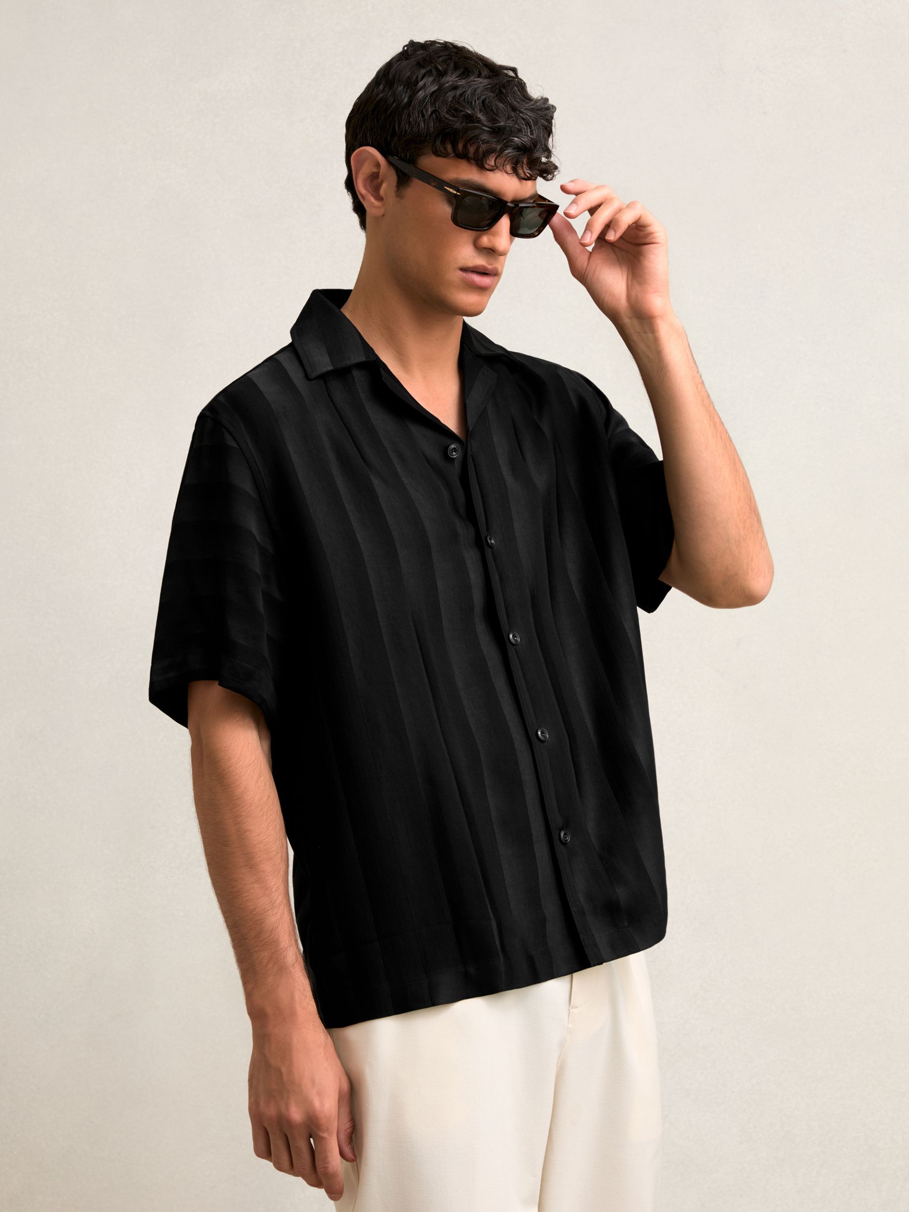 Jacquard Stripe Cuban Collar Shirt in Black