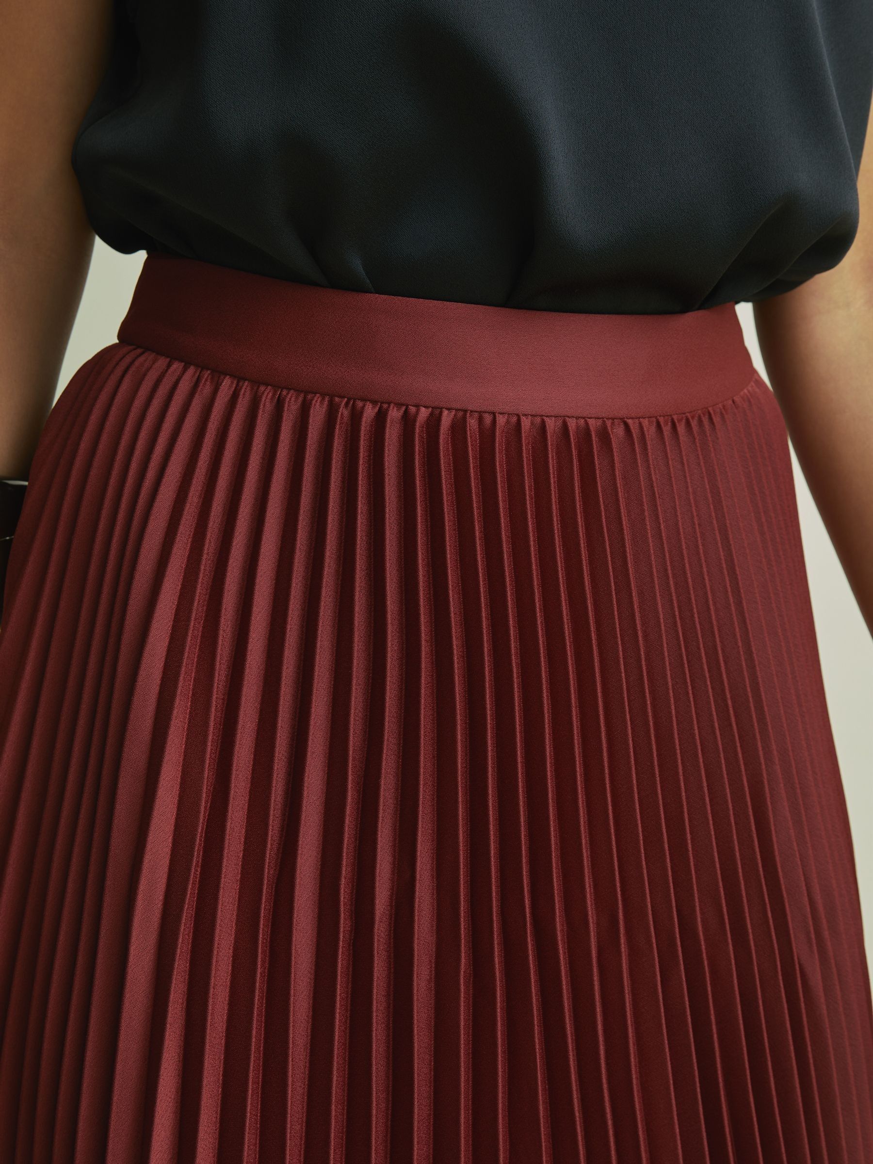Florere Cinnamon Pleated Satin Maxi Skirt in Cinnamon