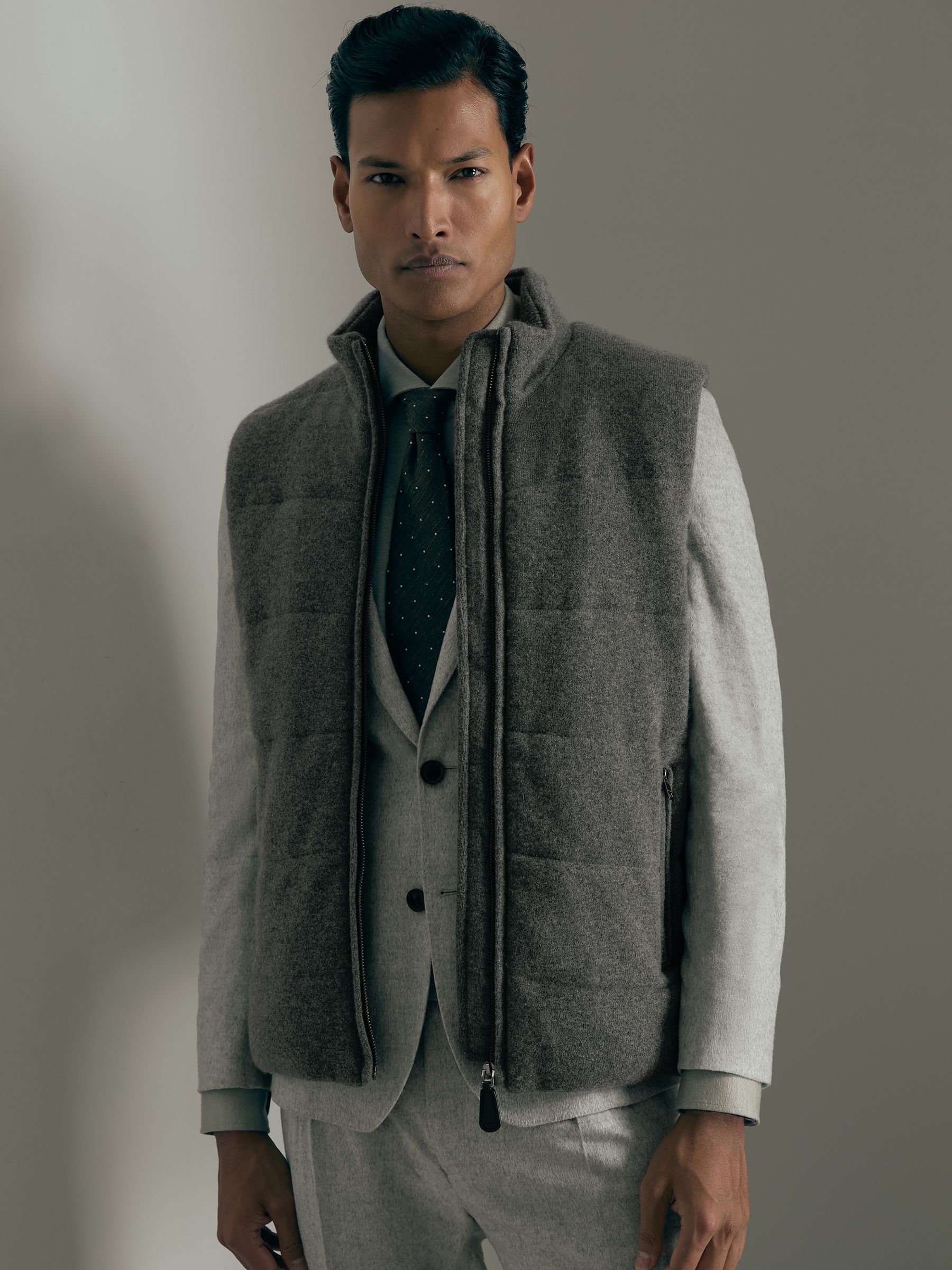Atelier Quilted-Cashmere Gilet in Mid Grey Melange