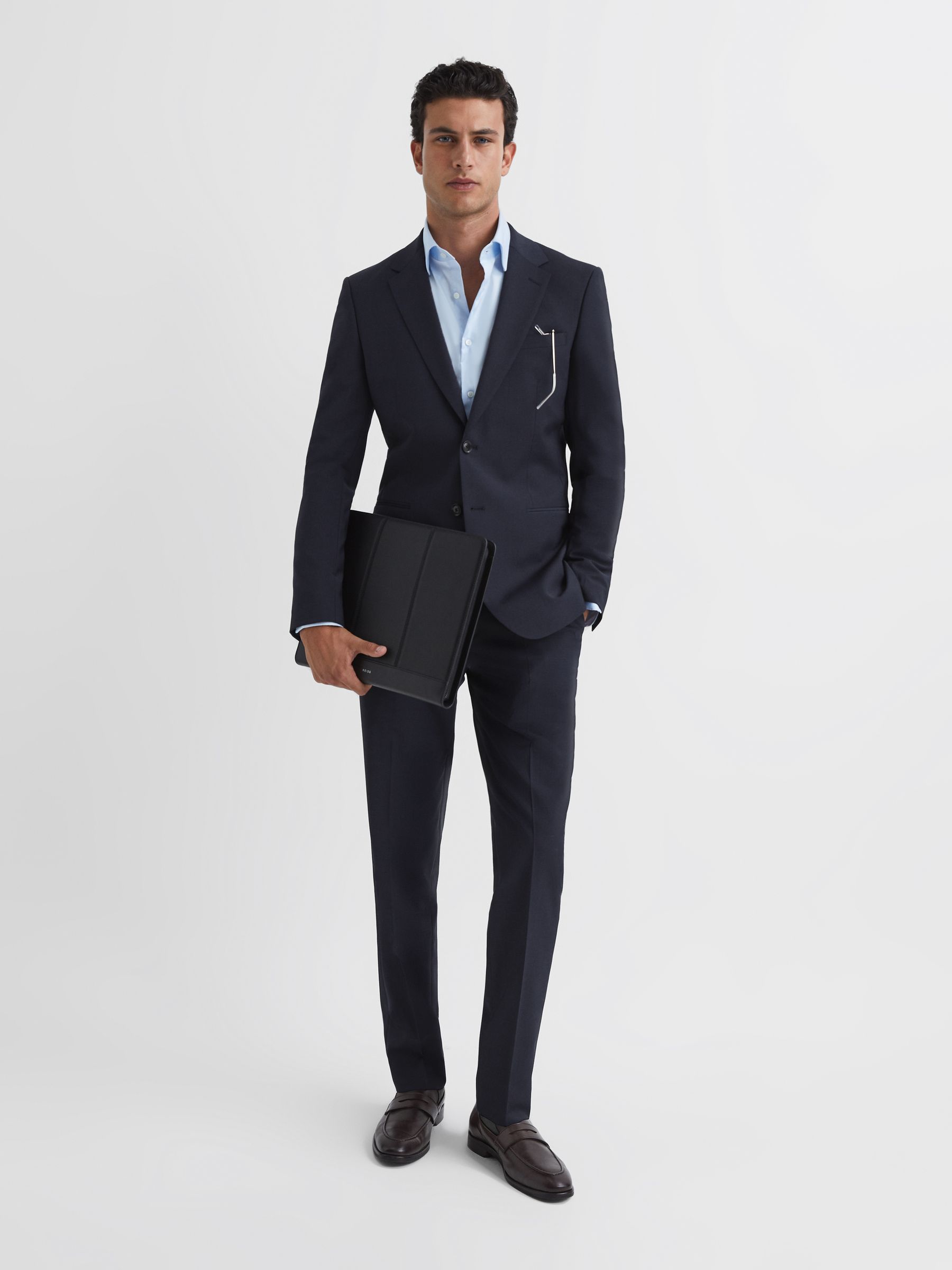 Modern Fit Travel Blazer in Navy