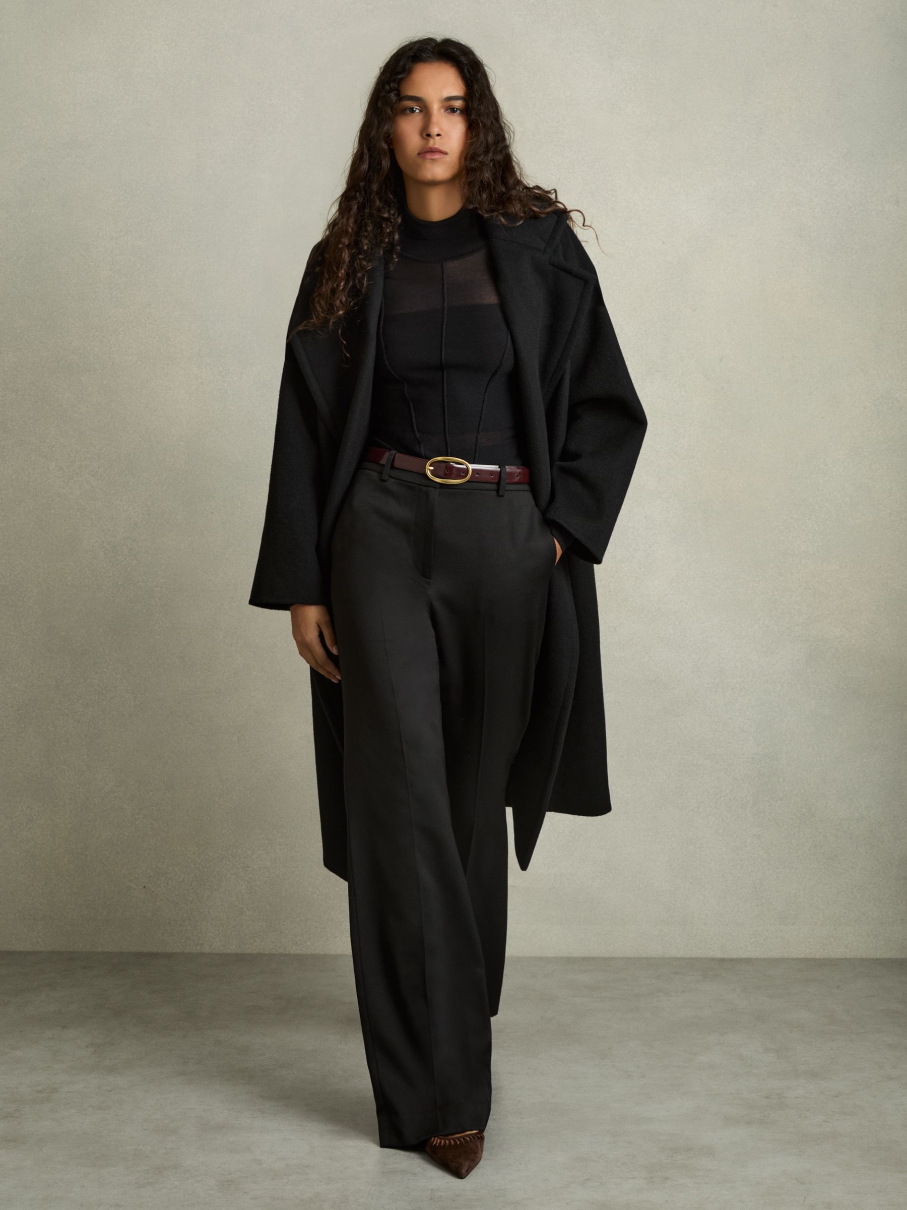 Wide-Leg Tailored Trousers in Black