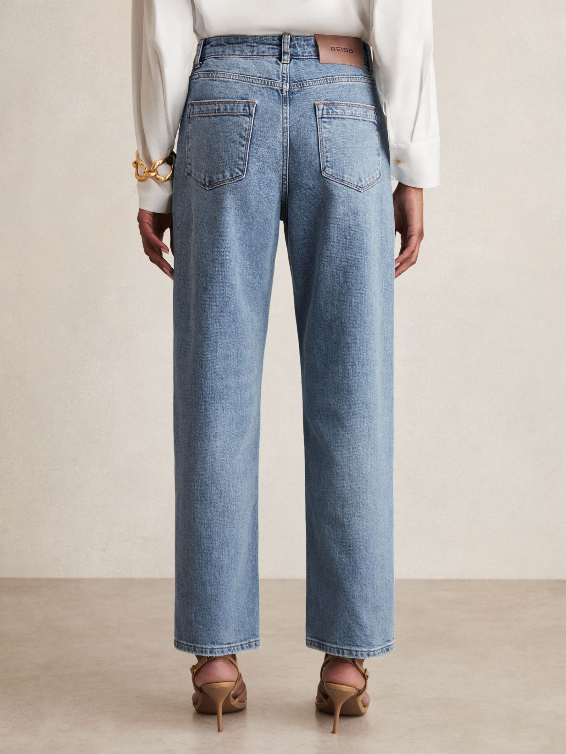 Petite Mid-Rise Straight-Leg Jeans in Light Blue