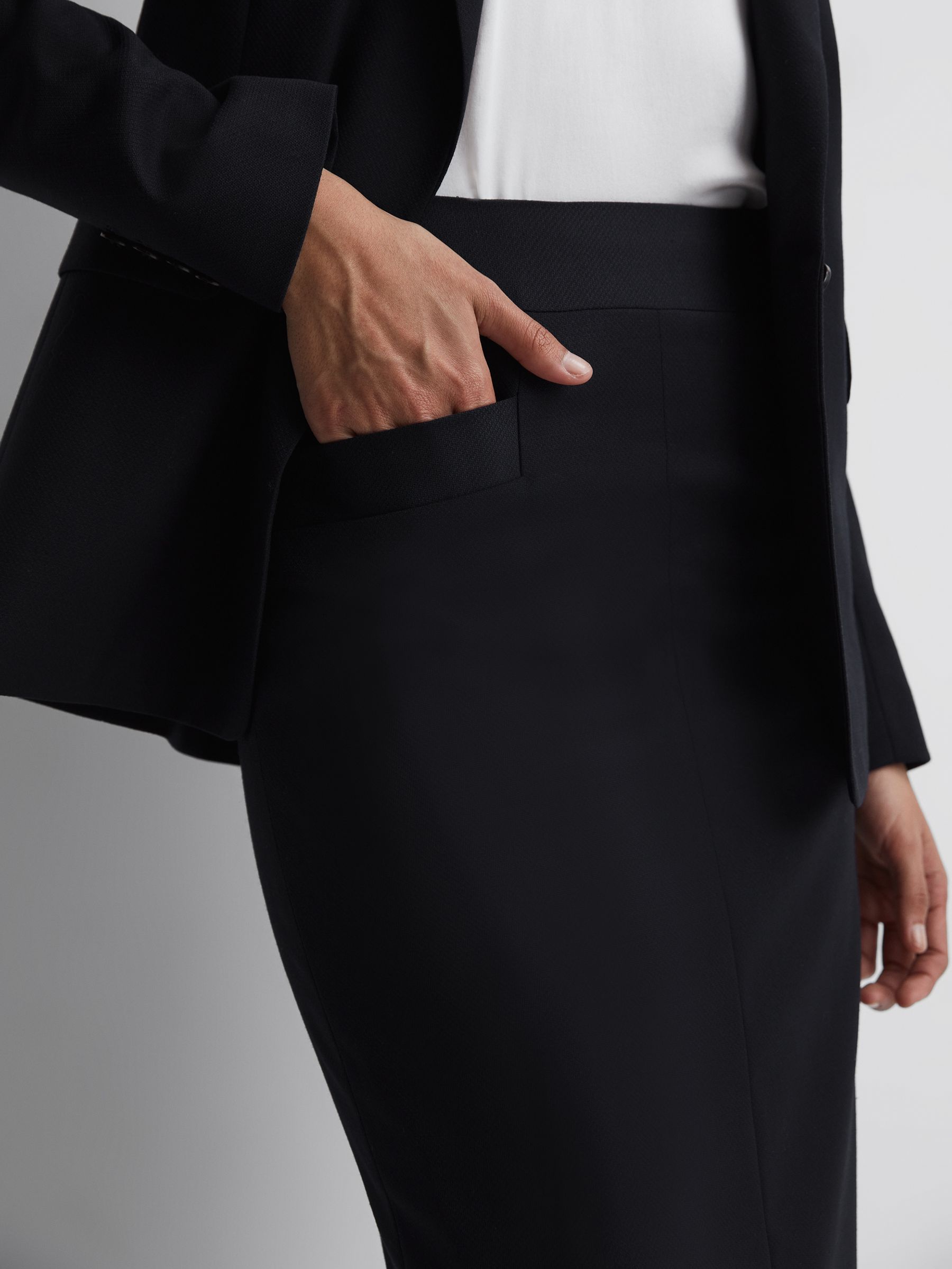 Petite Tailored Pencil Skirt in Navy