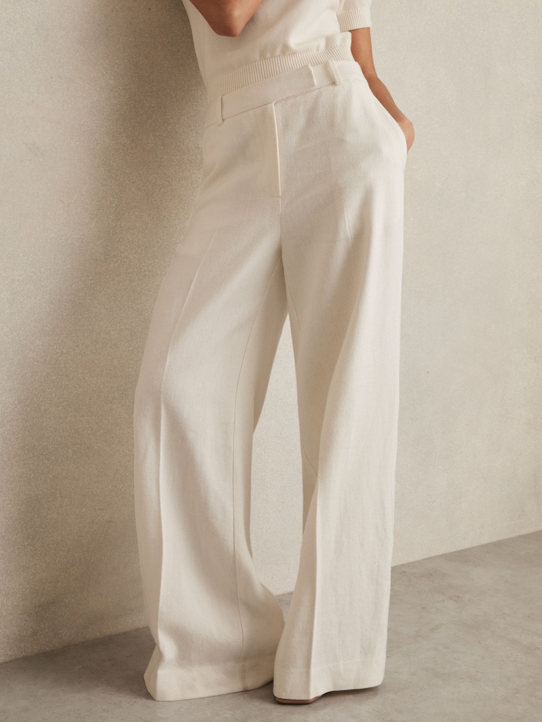 Linen-Blend Wide-Leg Trousers in White