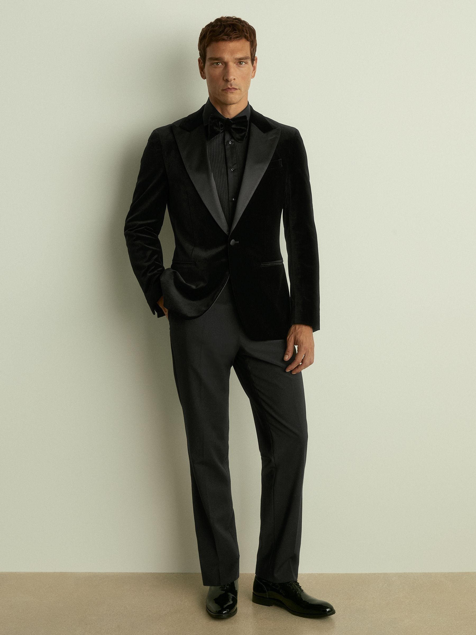 Slim Fit Cotton Dinner Shirt in Black