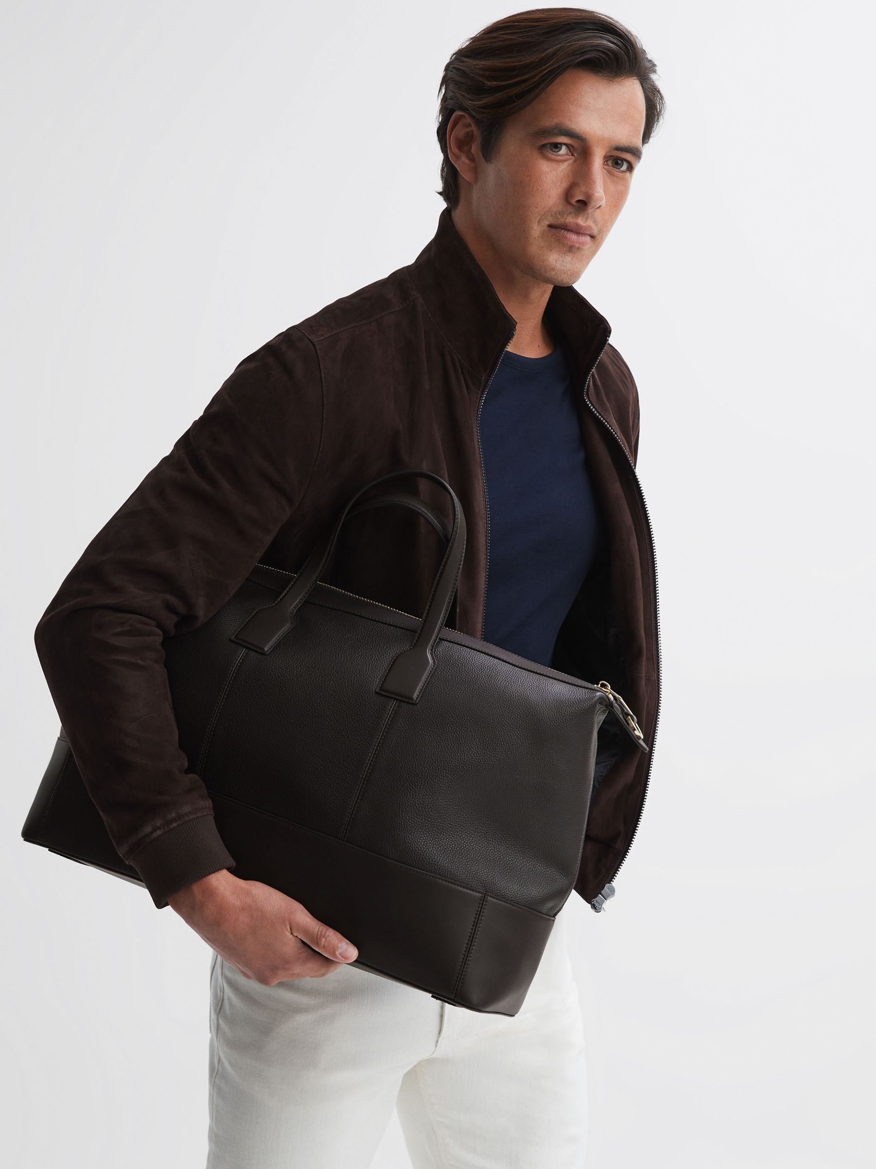 Leather Holdall in Chocolate