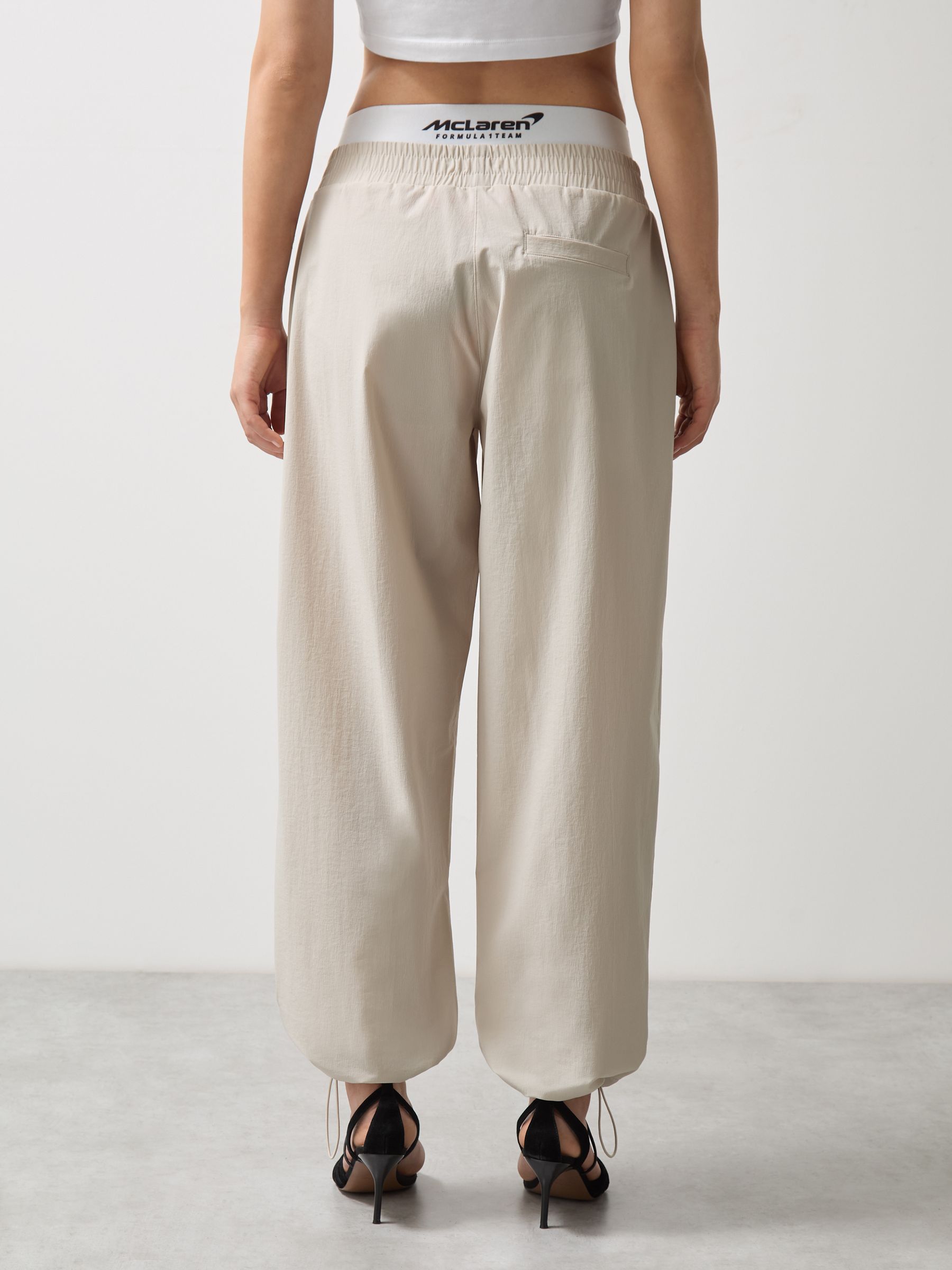 McLaren F1 Team Boxer-Waist Trousers in Stone
