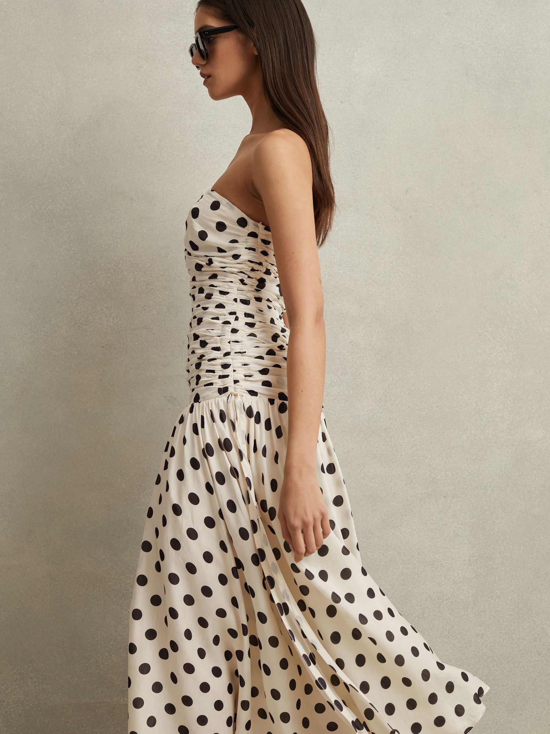 Viscose Linen Polka Dot Ruched Maxi Dress in White/Black