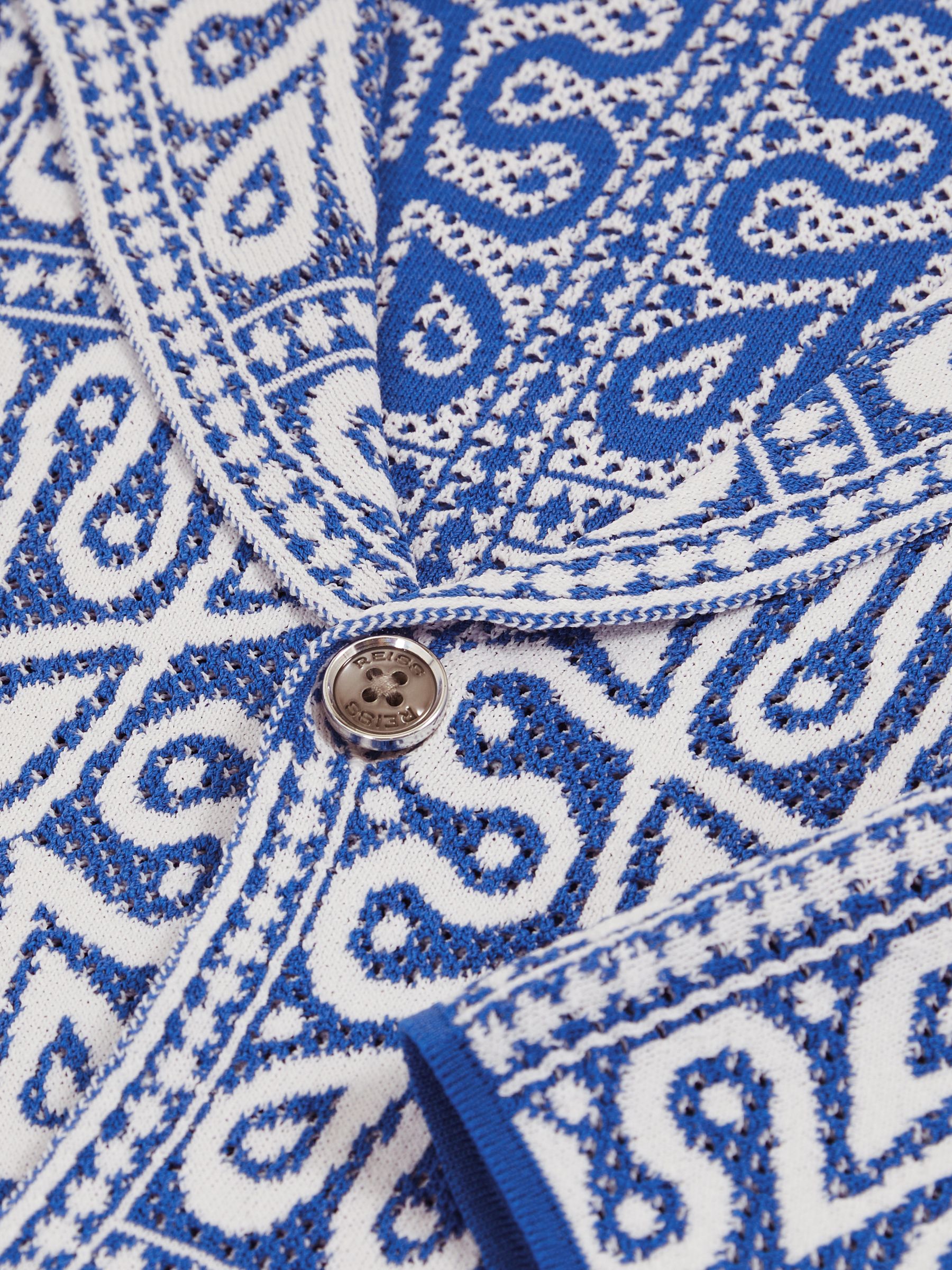 Tile Pattern Knit Shirt in Blue/White