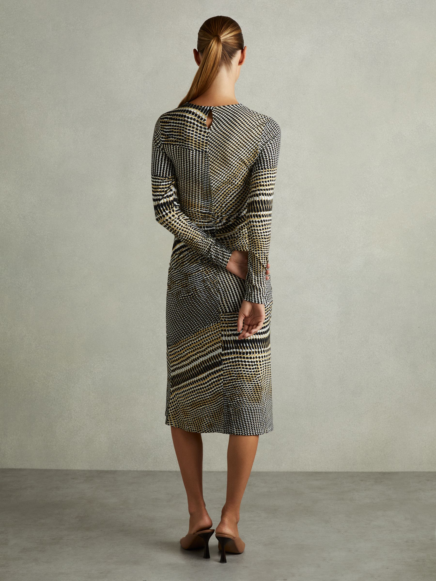 Petite Printed Ruched Midi Dress in Black/Olive