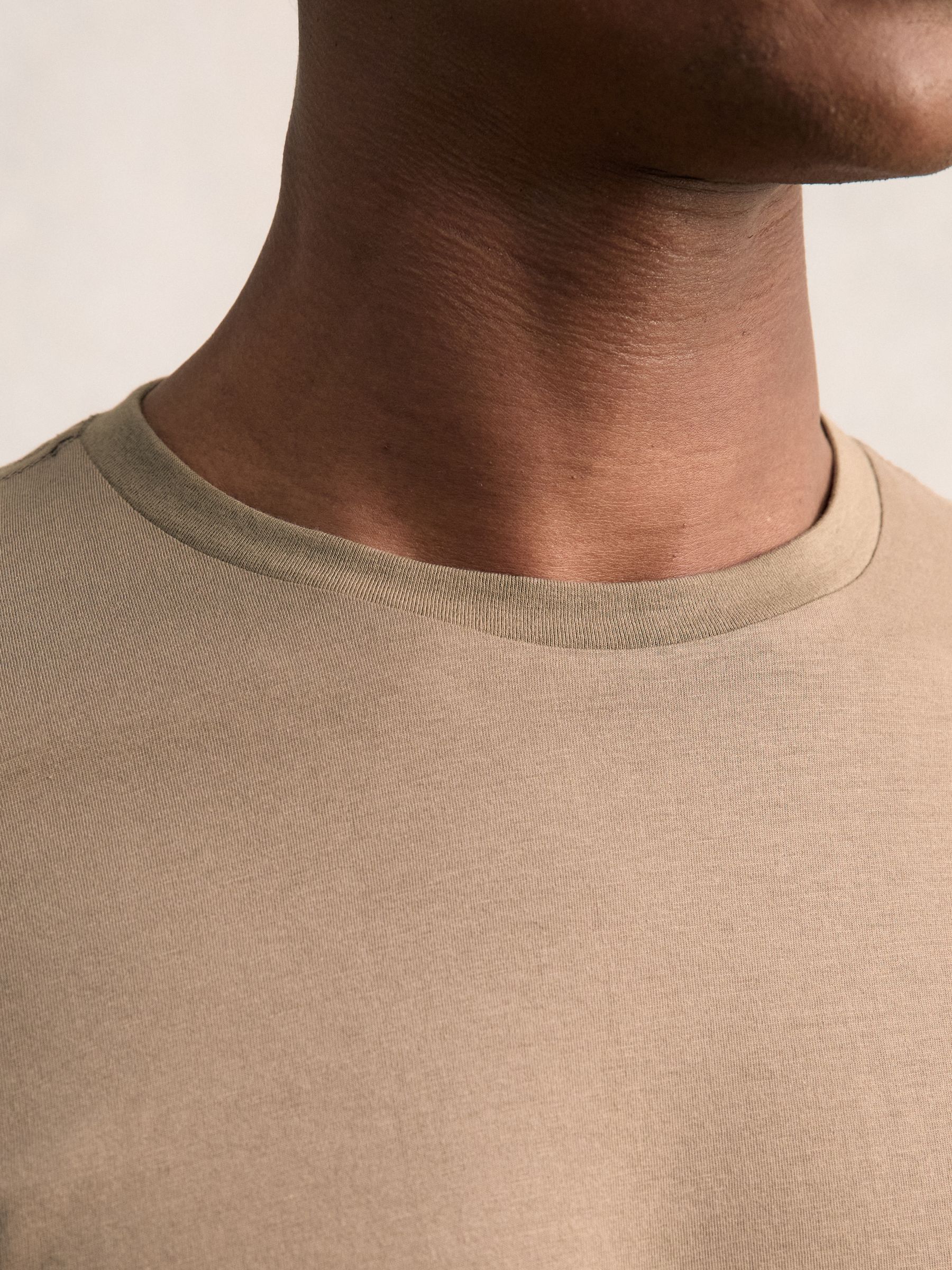 Cotton Crew Neck T-Shirt in Light Taupe Brown