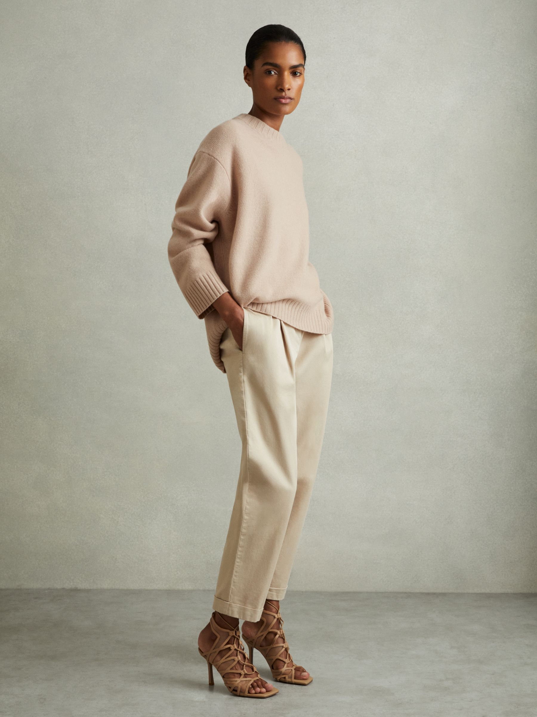 Wool-Cashmere Crew Neck Jumper in Mink