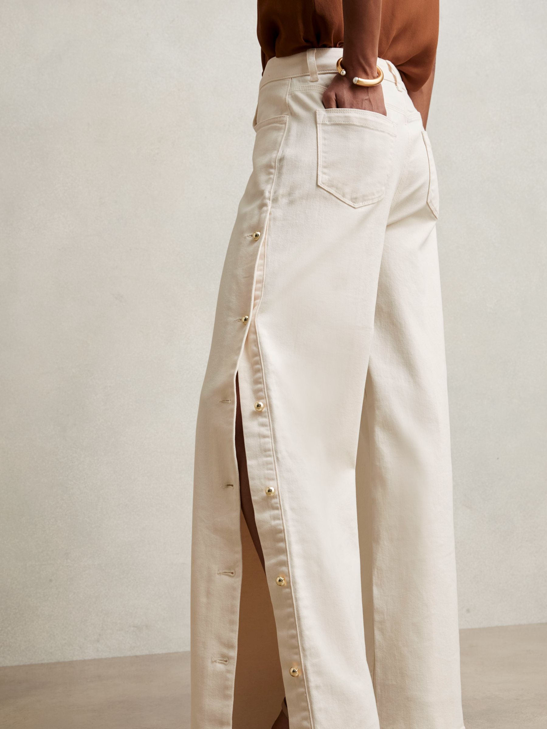 Petite Side Button Wide Leg Jeans in Cream