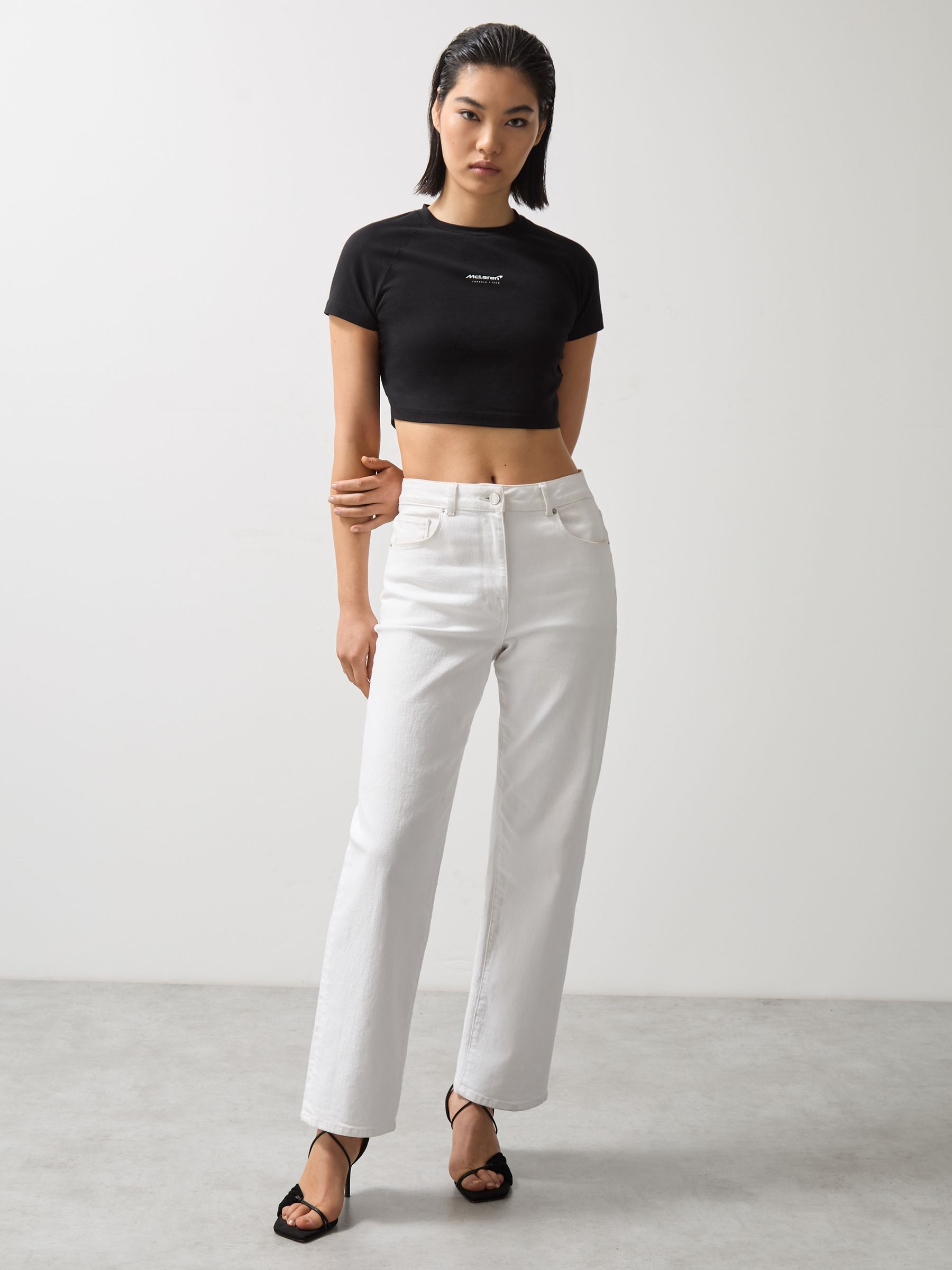 McLaren F1 Team Cropped Logo T-Shirt in Black