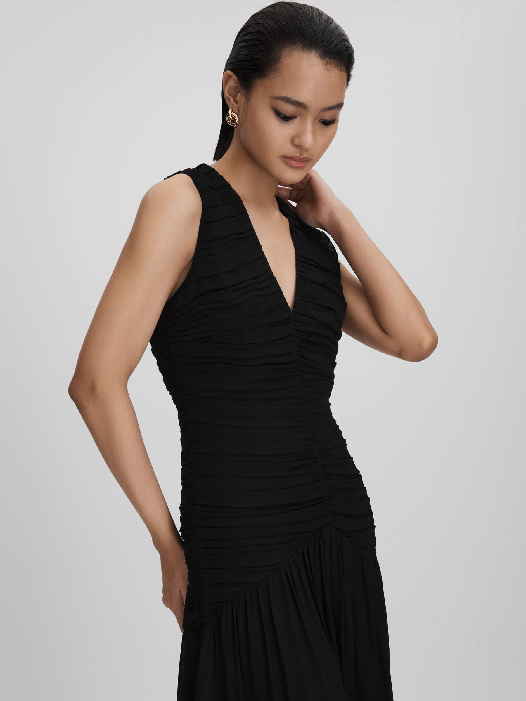 Ruched Bodycon Midi Dress in Black