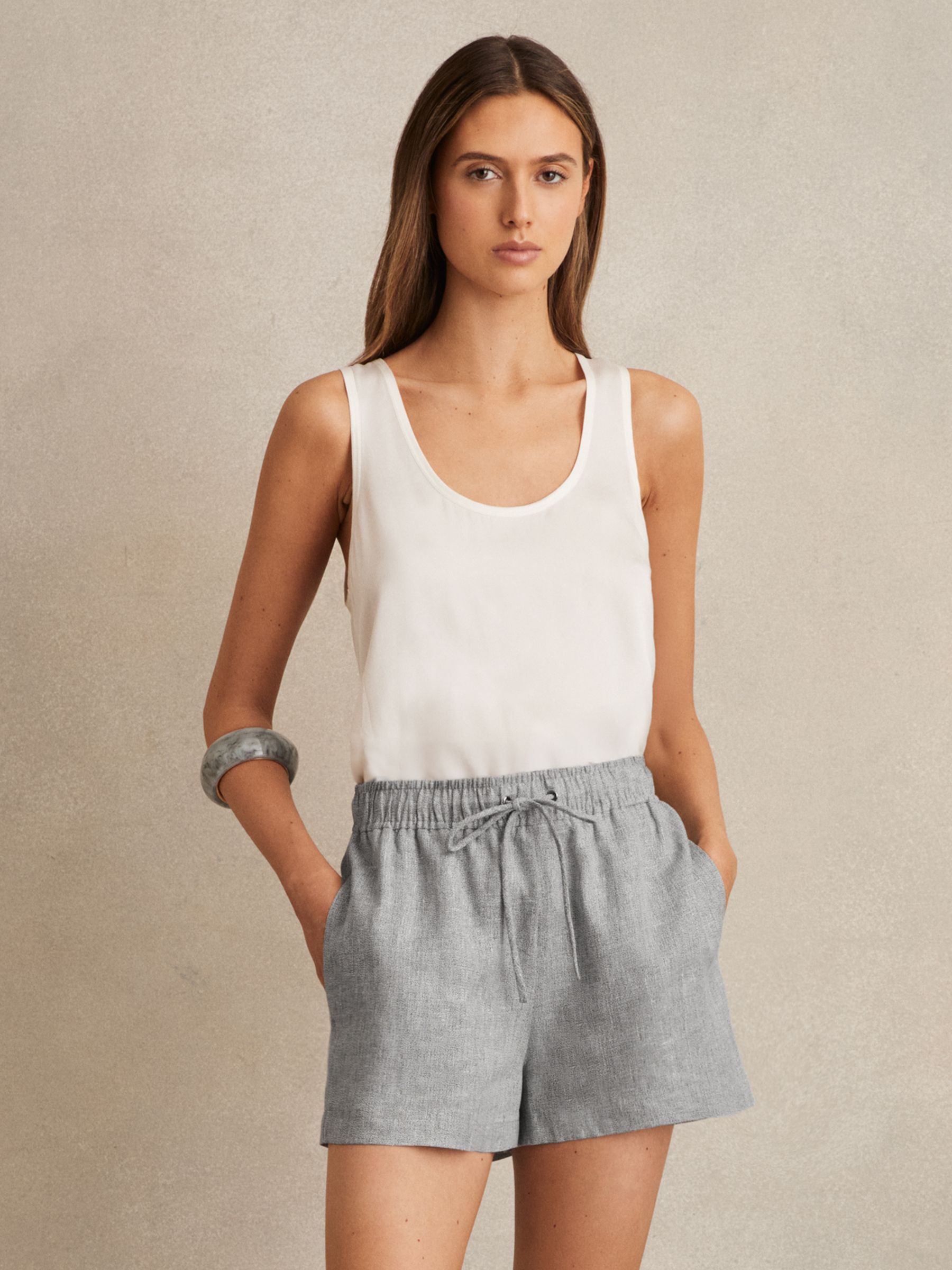 Linen-Blend Drawstring Shorts in Blue