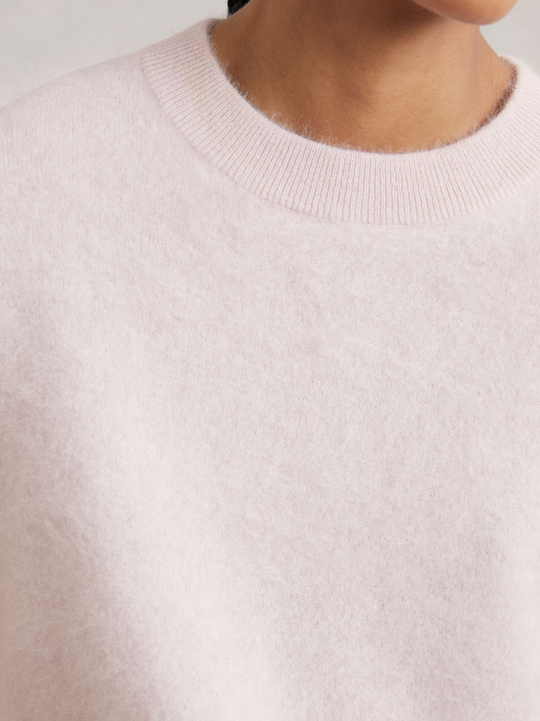 Brushed Cashmere Crew Neck Jumper in Pink