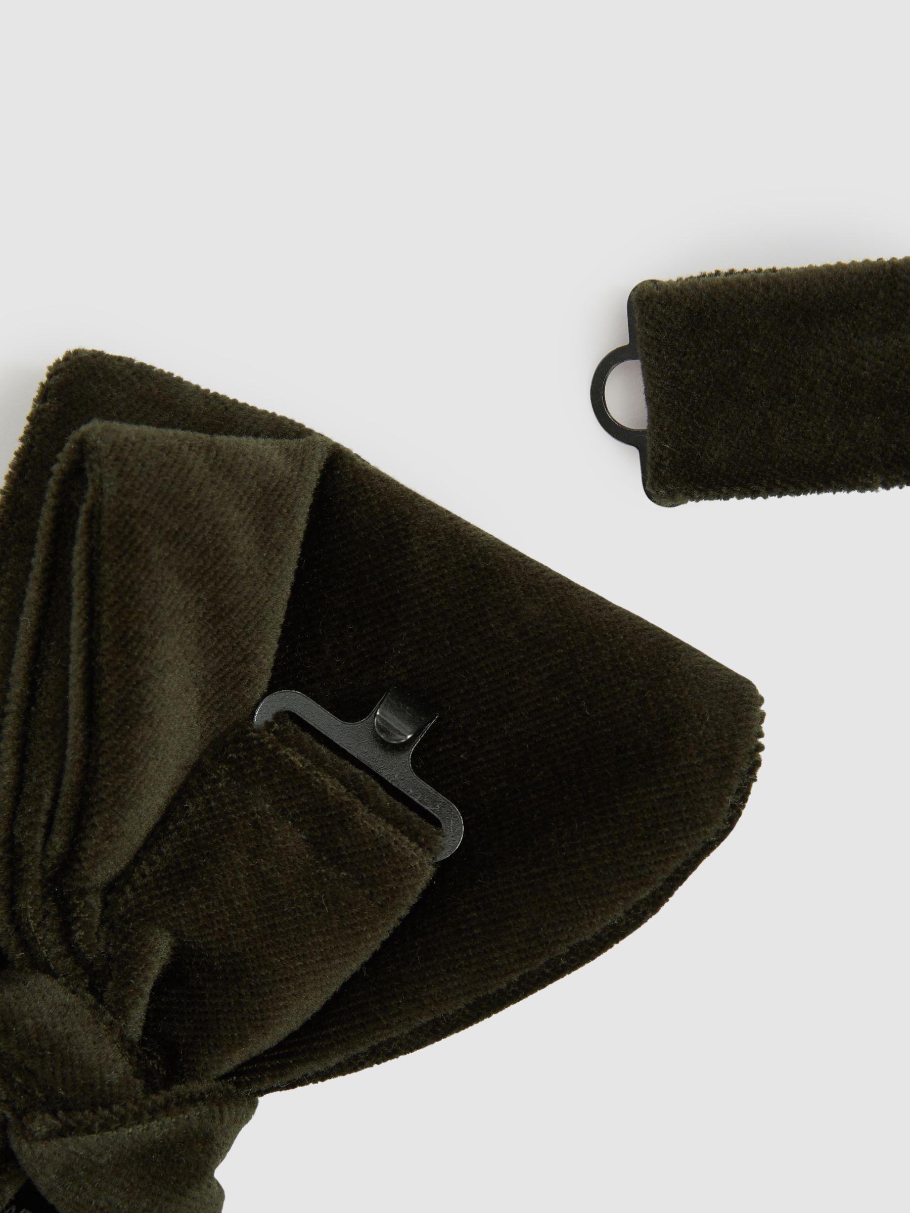 Velvet Bow Tie in Emerald