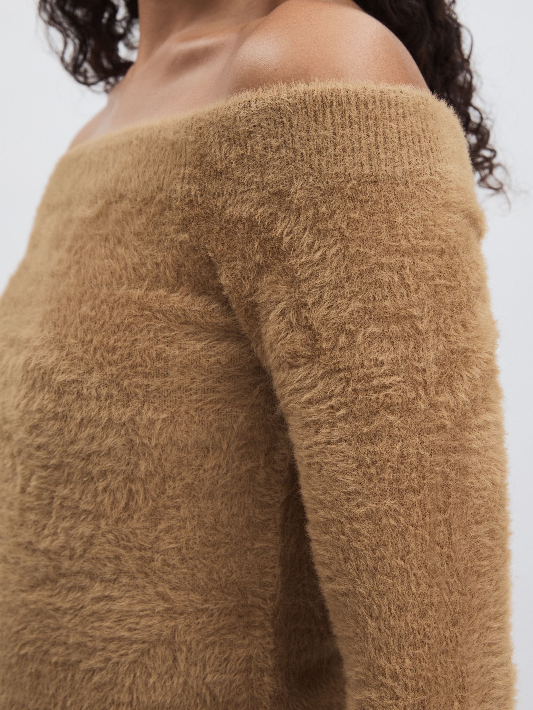 Good American Plush Off-Shoulder Top in Caramel