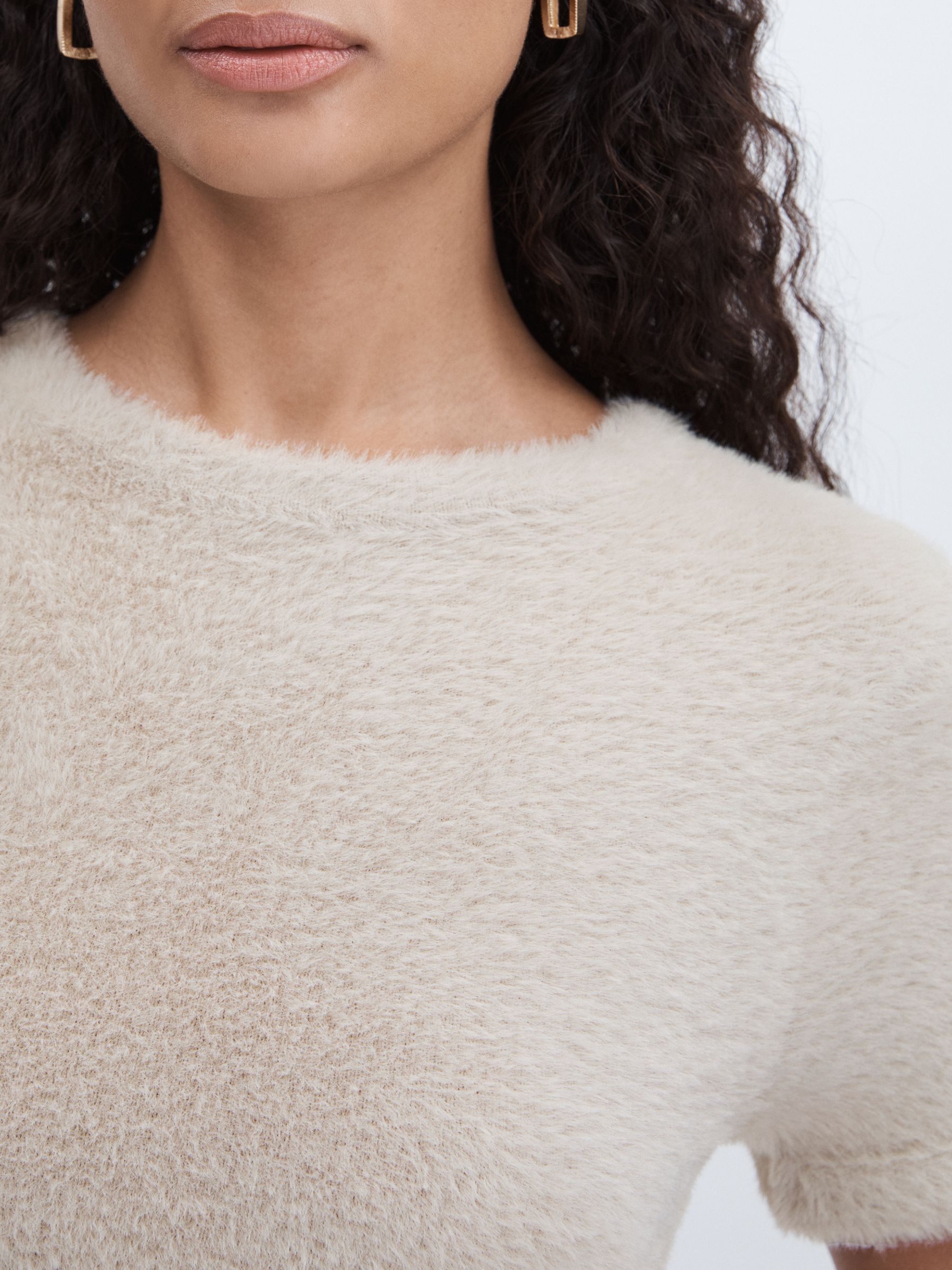 Good American Furry Cropped T-Shirt in Beige