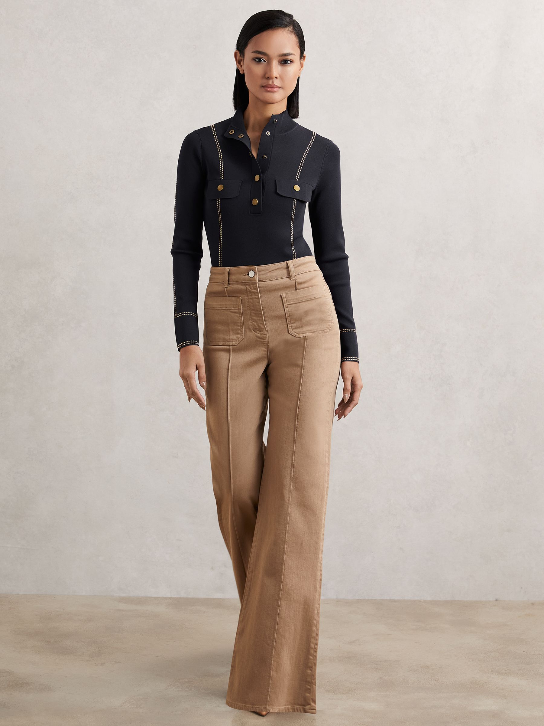 Contrast-Stitch Knit Top in Navy