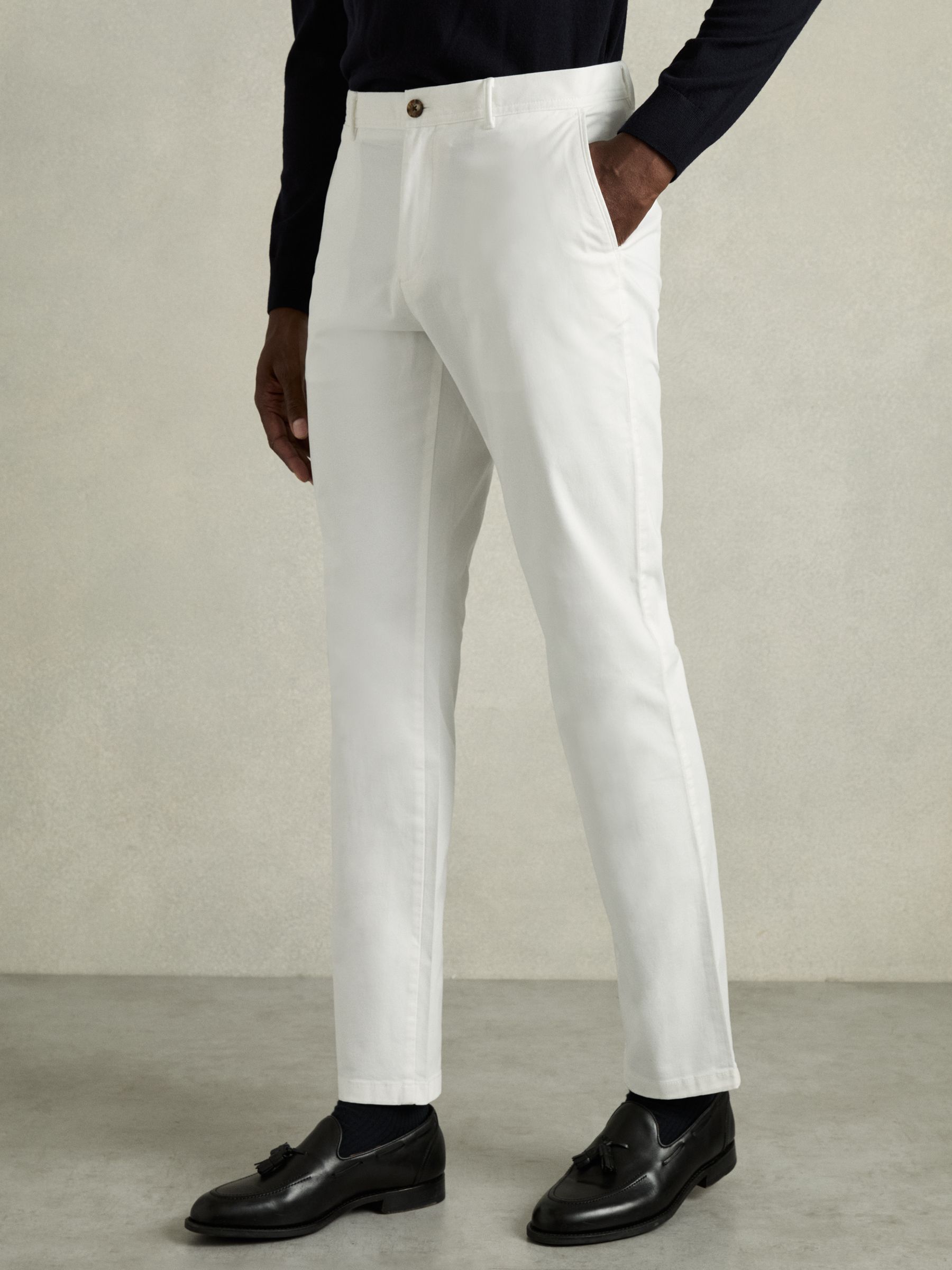 Washed Cotton Slim Fit Chino in White