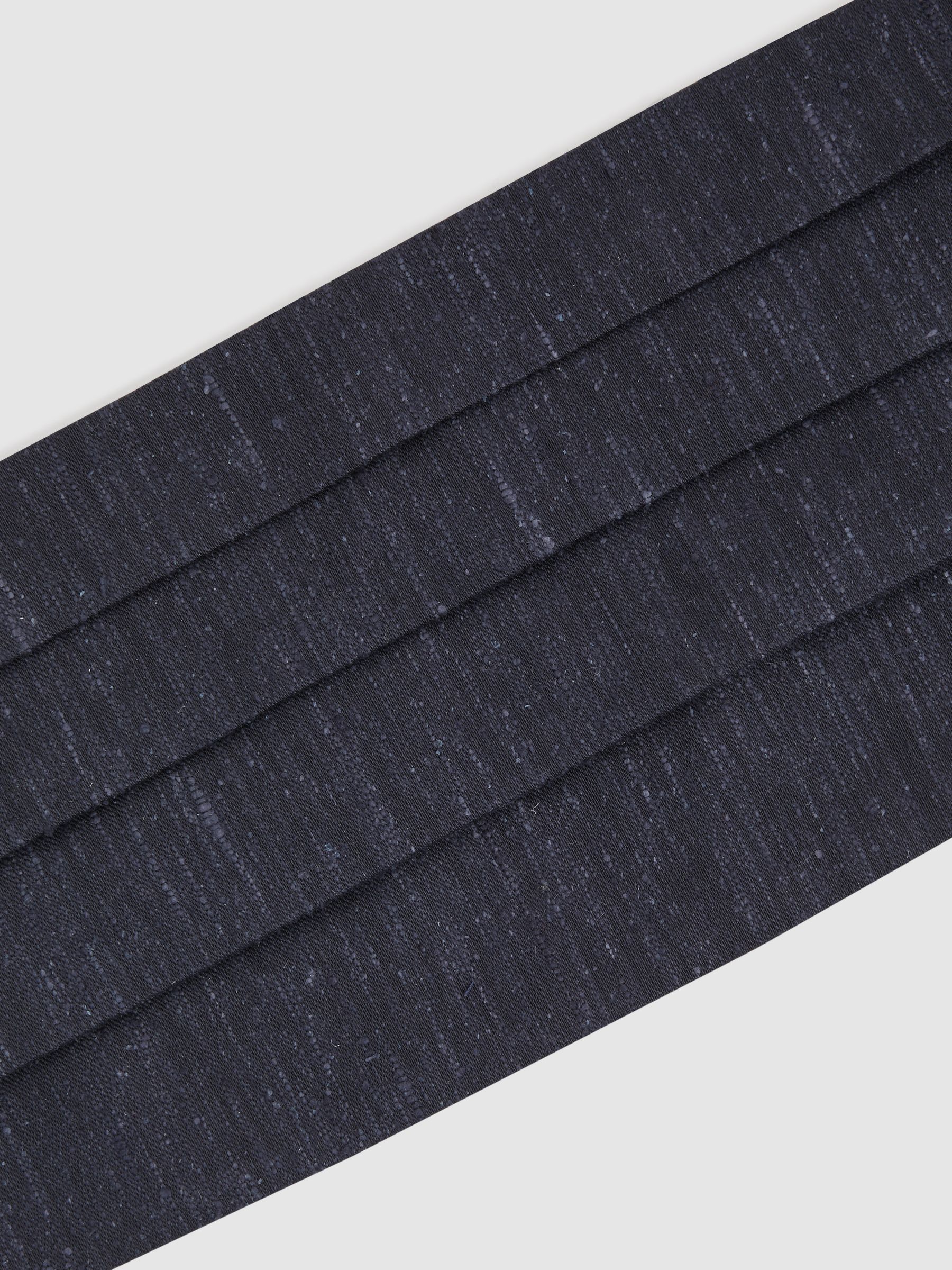 Silk Blend Pleated Cummerbund in Navy