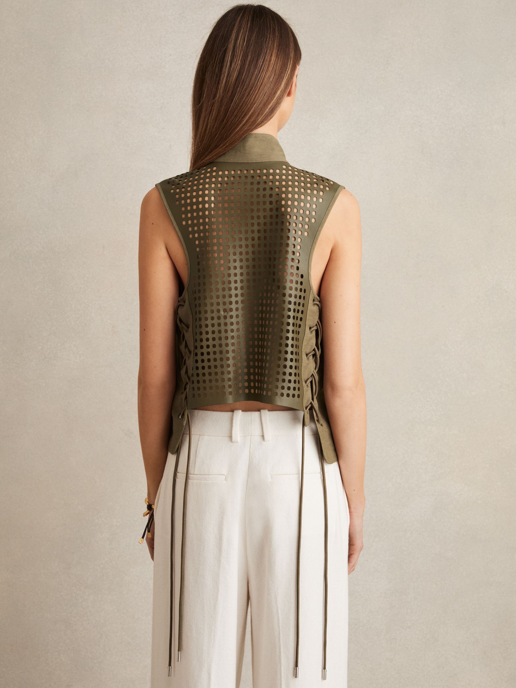 Cargo-Pocket Laser-Cut Gilet With Linen in Khaki