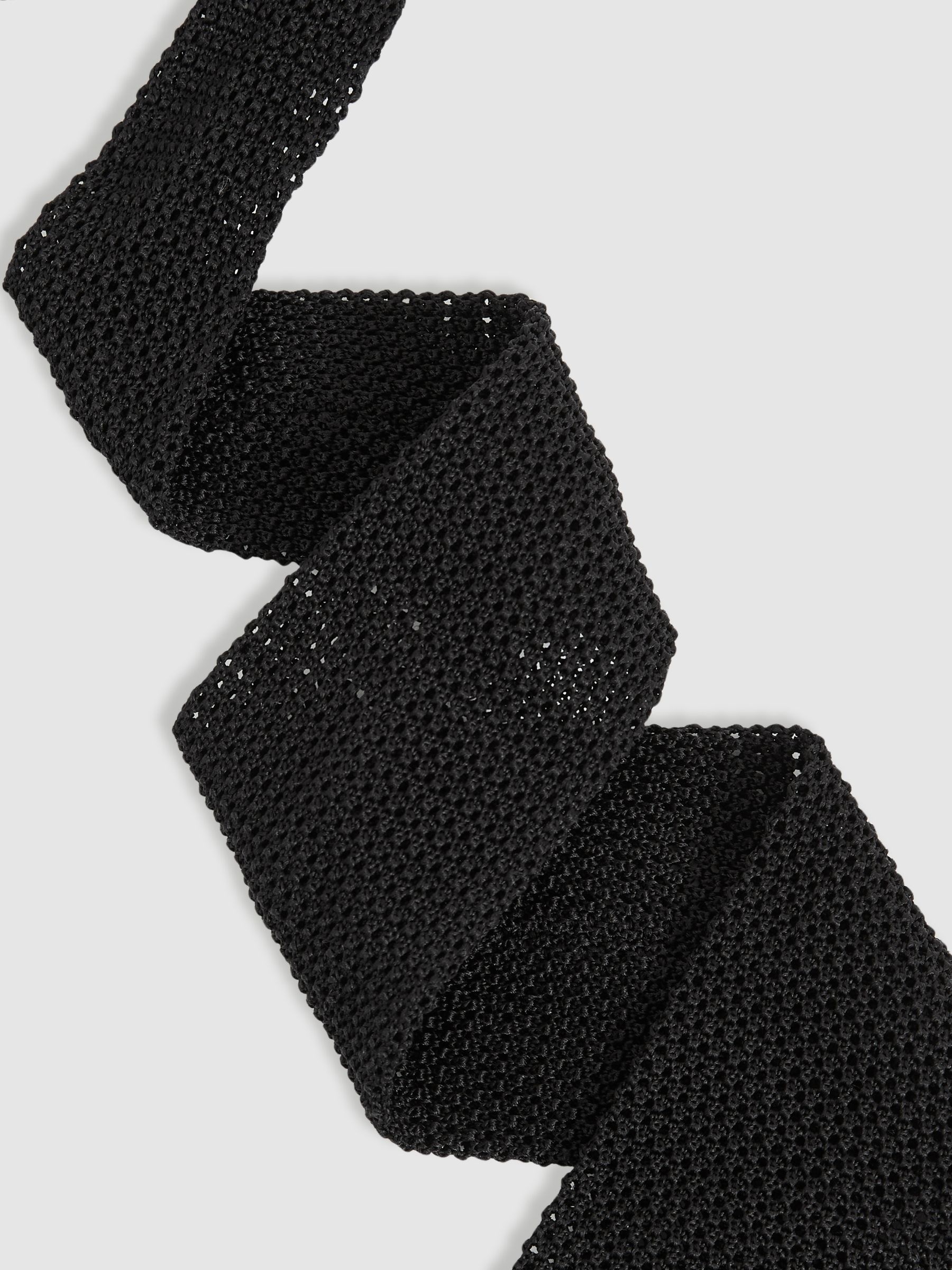 Silk Knitted Tie in Black