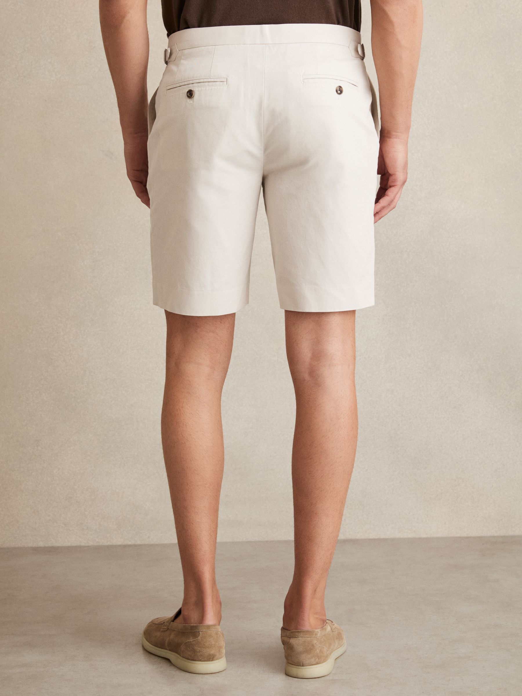Cotton-Linen Tailored Shorts in Stone