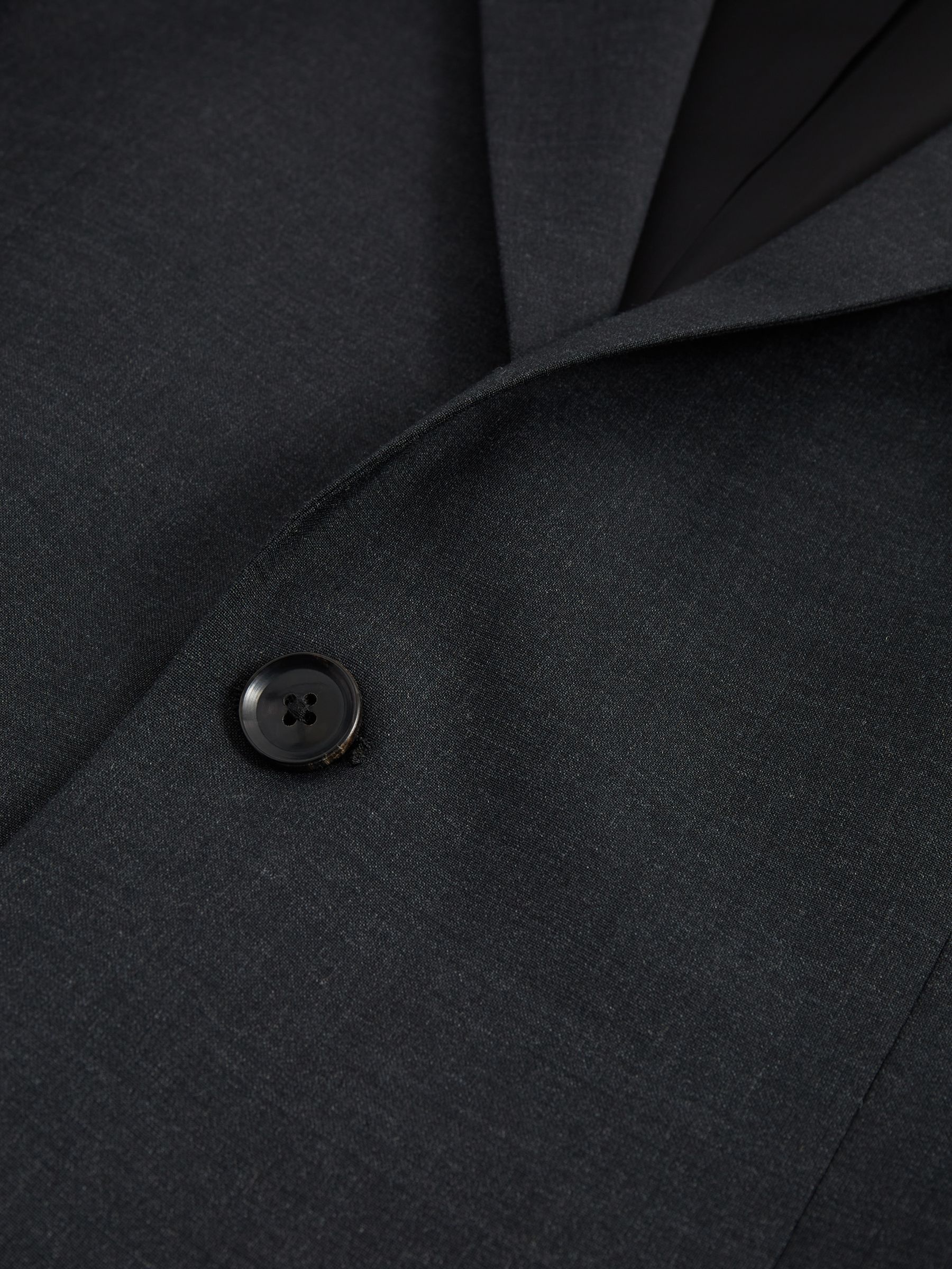 Modern Fit Travel Blazer in Charcoal